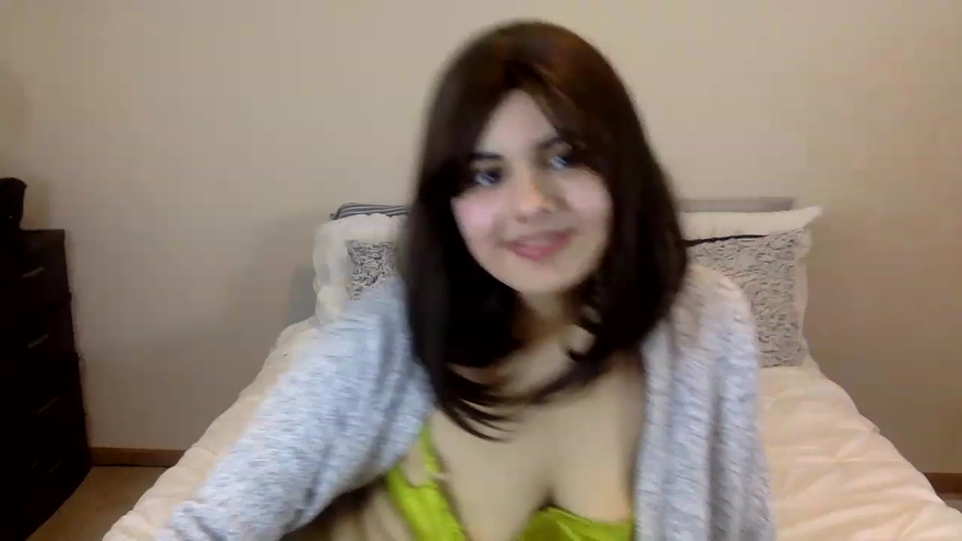Gallery image thumbnail from laneyangelxx's myfreecams stream on, 02/17/2023, 18:14 image 4 of 20