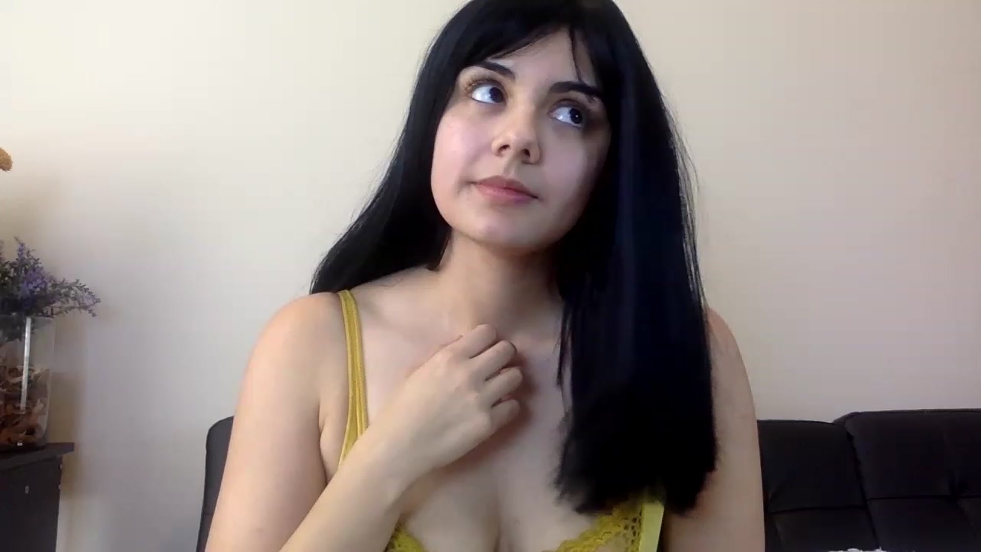 Gallery image thumbnail from laneyangelxx's myfreecams stream on, 02/20/2023, 17:26 image 3 of 20