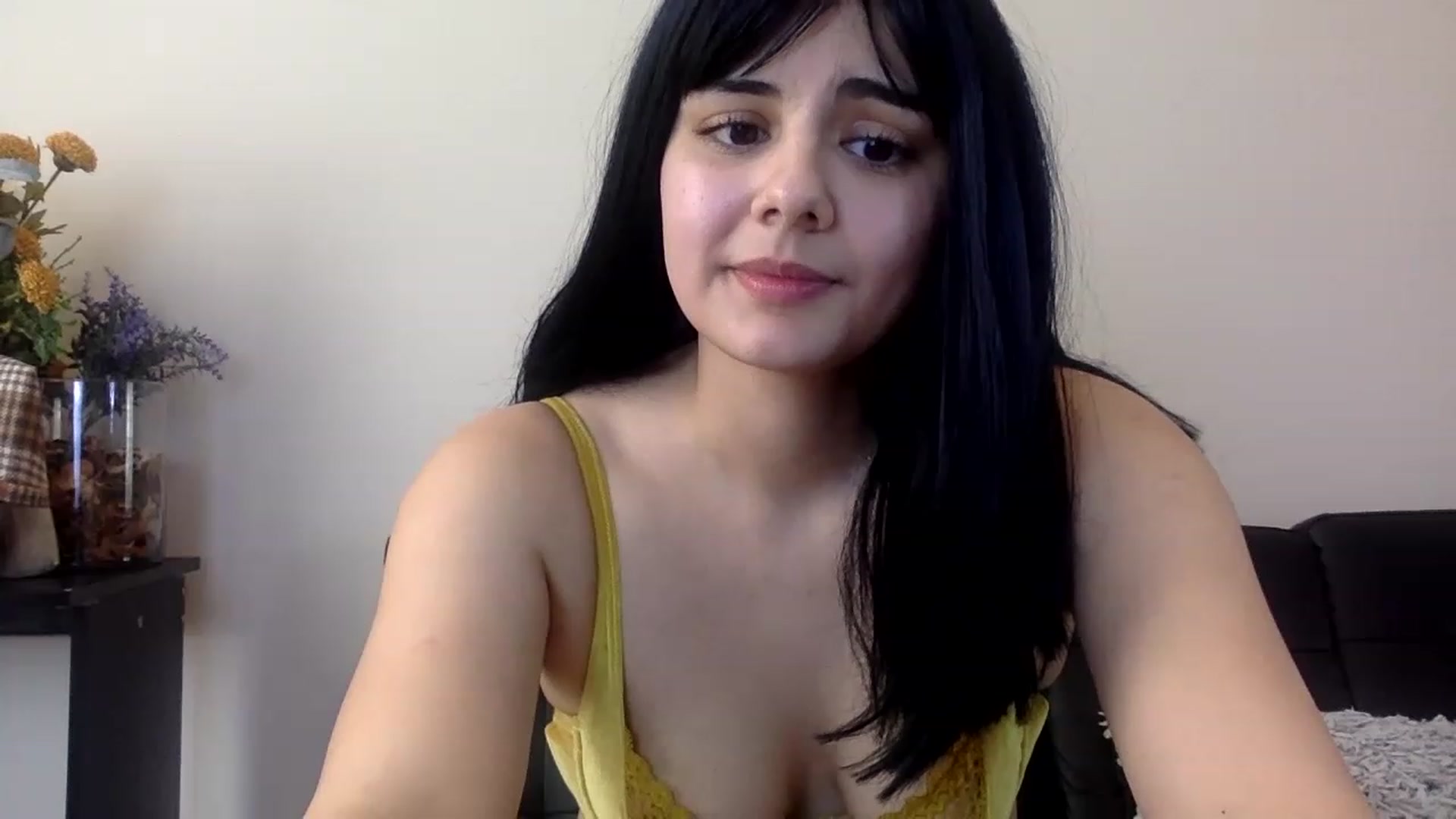 Gallery image thumbnail from laneyangelxx's myfreecams stream on, 02/20/2023, 17:26 image 11 of 20