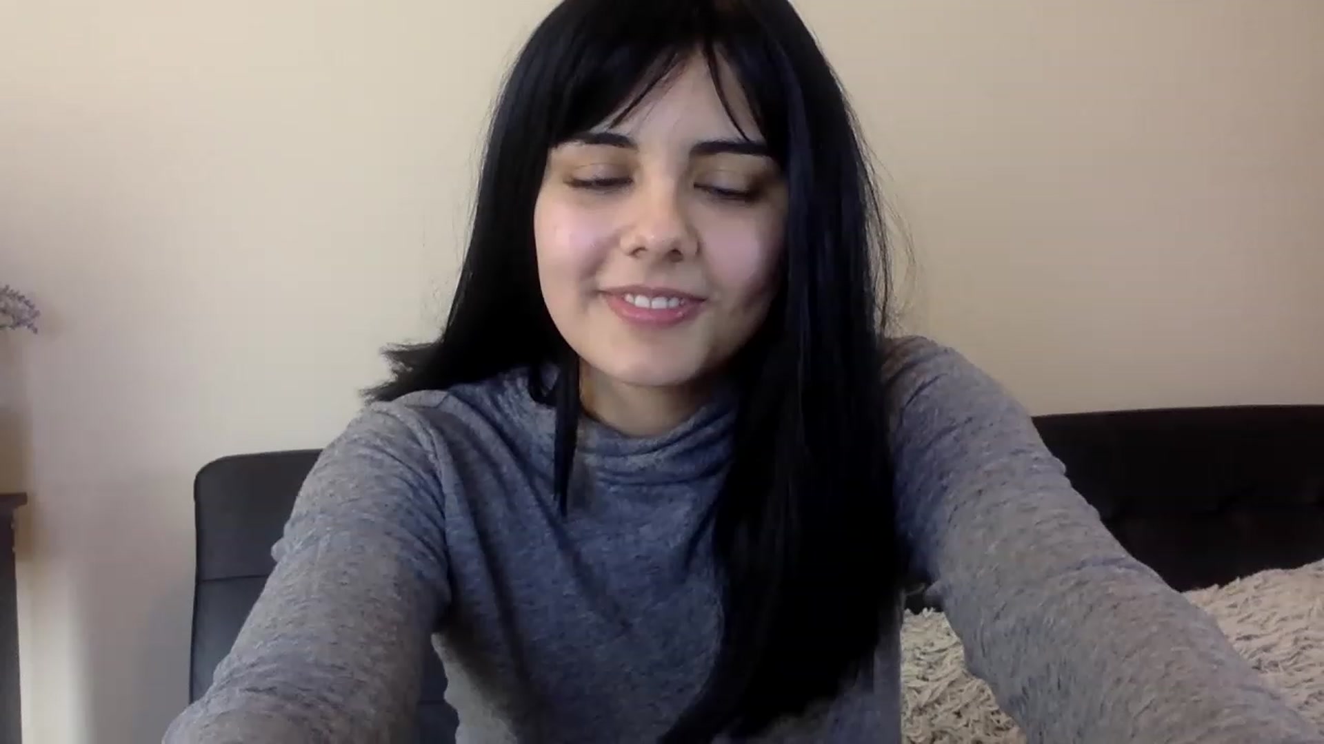 Gallery image thumbnail from laneyangelxx's myfreecams stream on, 02/20/2023, 18:48 image 16 of 20