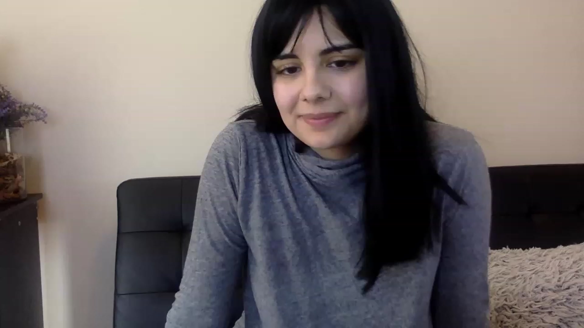 Gallery image thumbnail from laneyangelxx's myfreecams stream on, 02/20/2023, 18:48 image 3 of 20