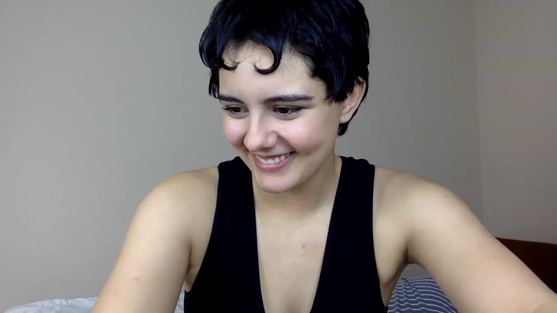 Gallery image thumbnail from laneyangelxx's myfreecams stream on, 03/02/2023, 18:02 image 3 of 20
