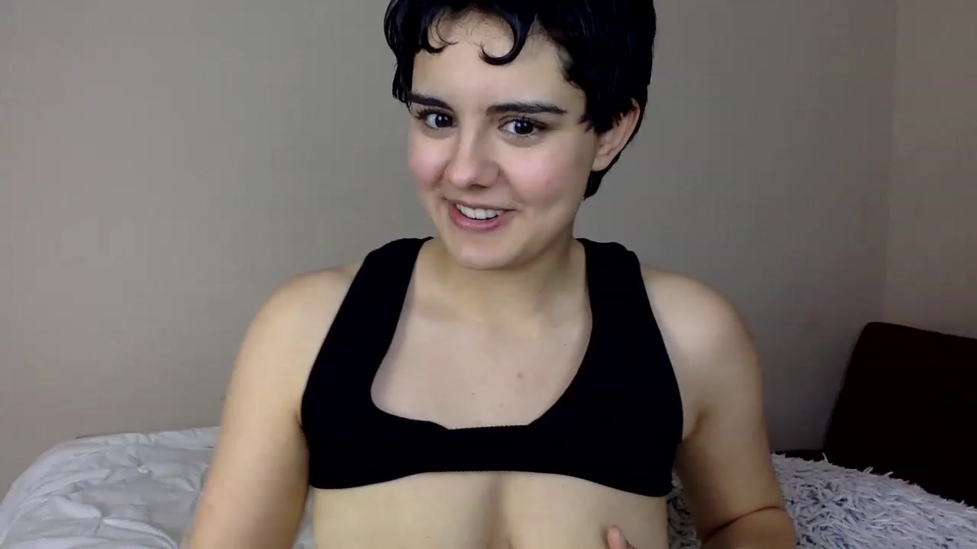 Gallery image thumbnail from laneyangelxx's myfreecams stream on, 03/02/2023, 18:02 image 7 of 20