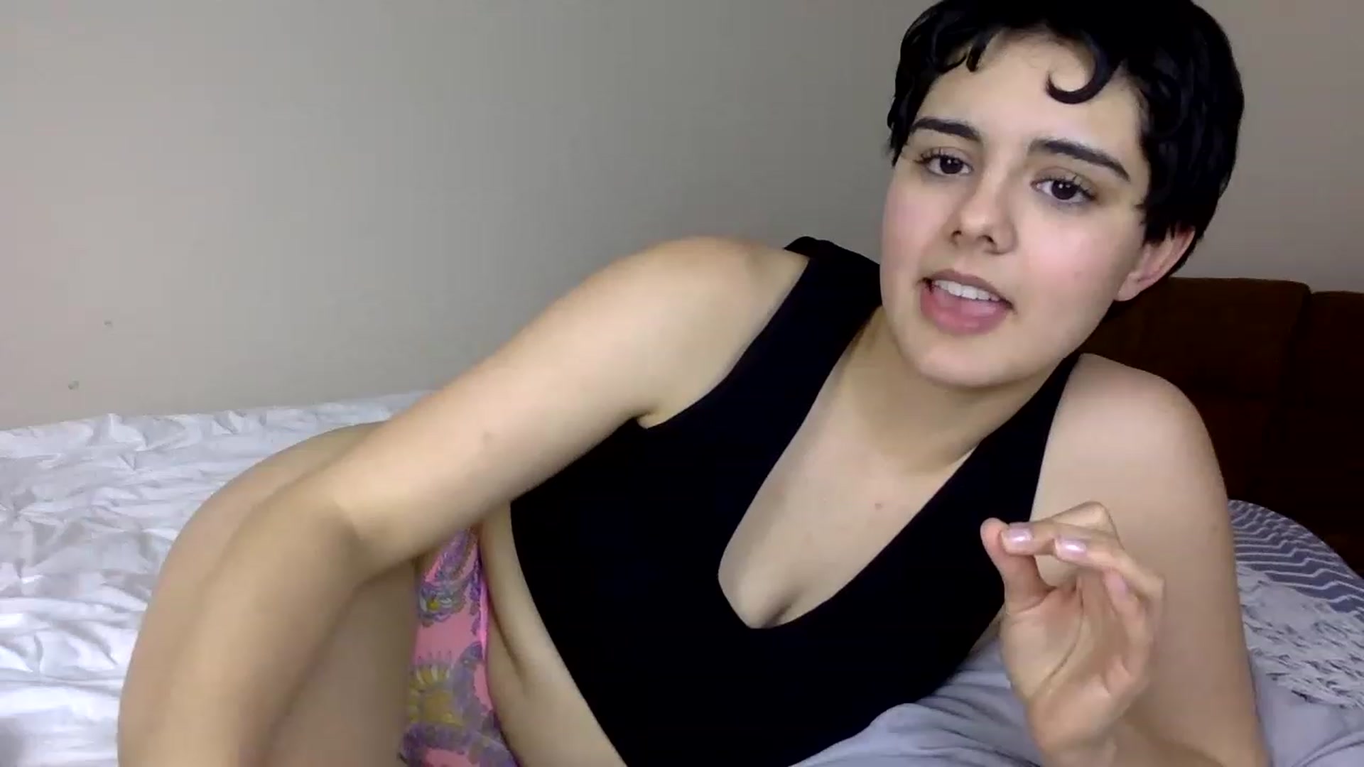 Gallery image thumbnail from laneyangelxx's myfreecams stream on, 03/02/2023, 18:02 image 10 of 20
