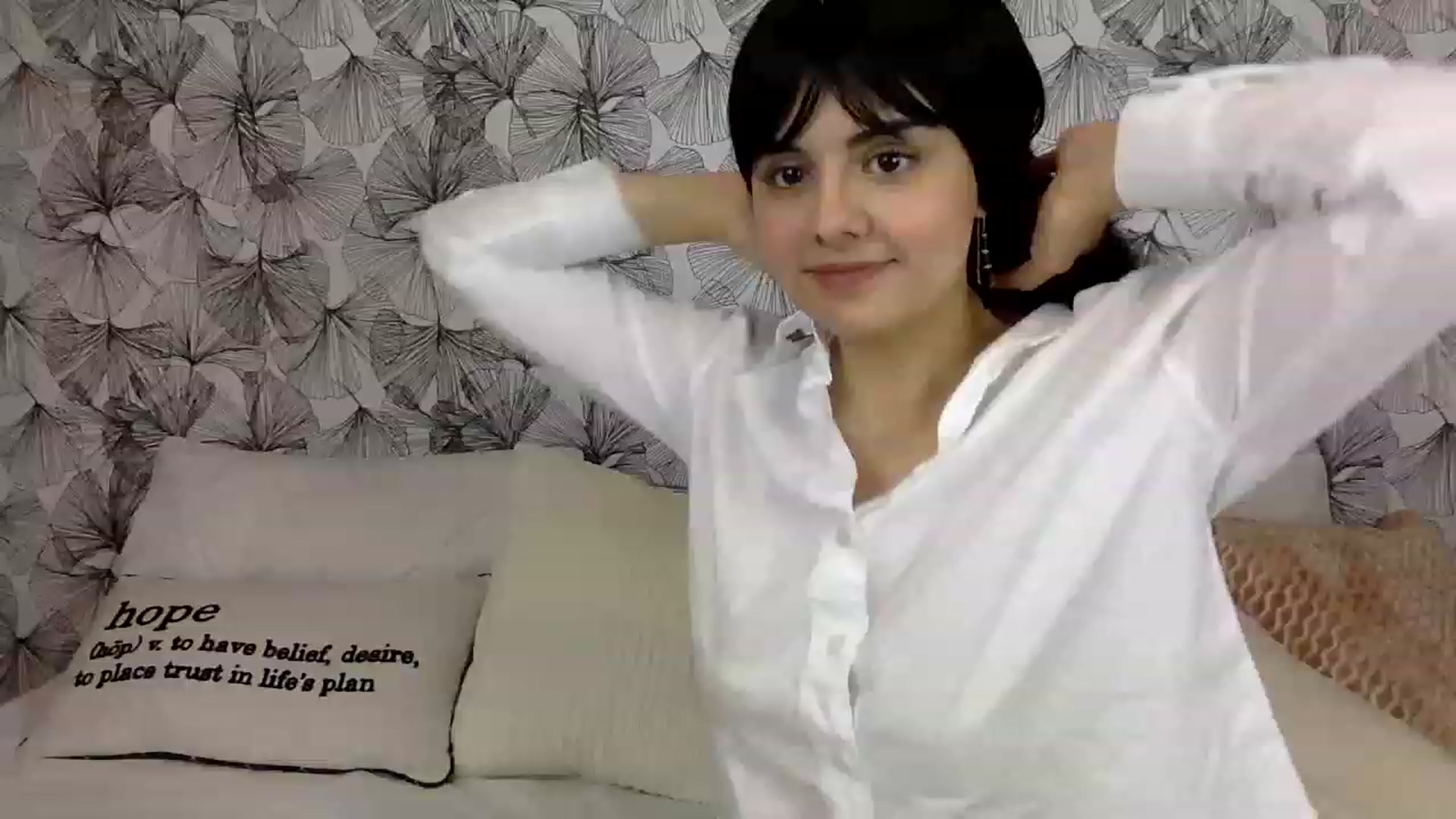 Gallery image thumbnail from laneyangelxx's myfreecams stream on, 03/06/2023, 15:52 image 4 of 20