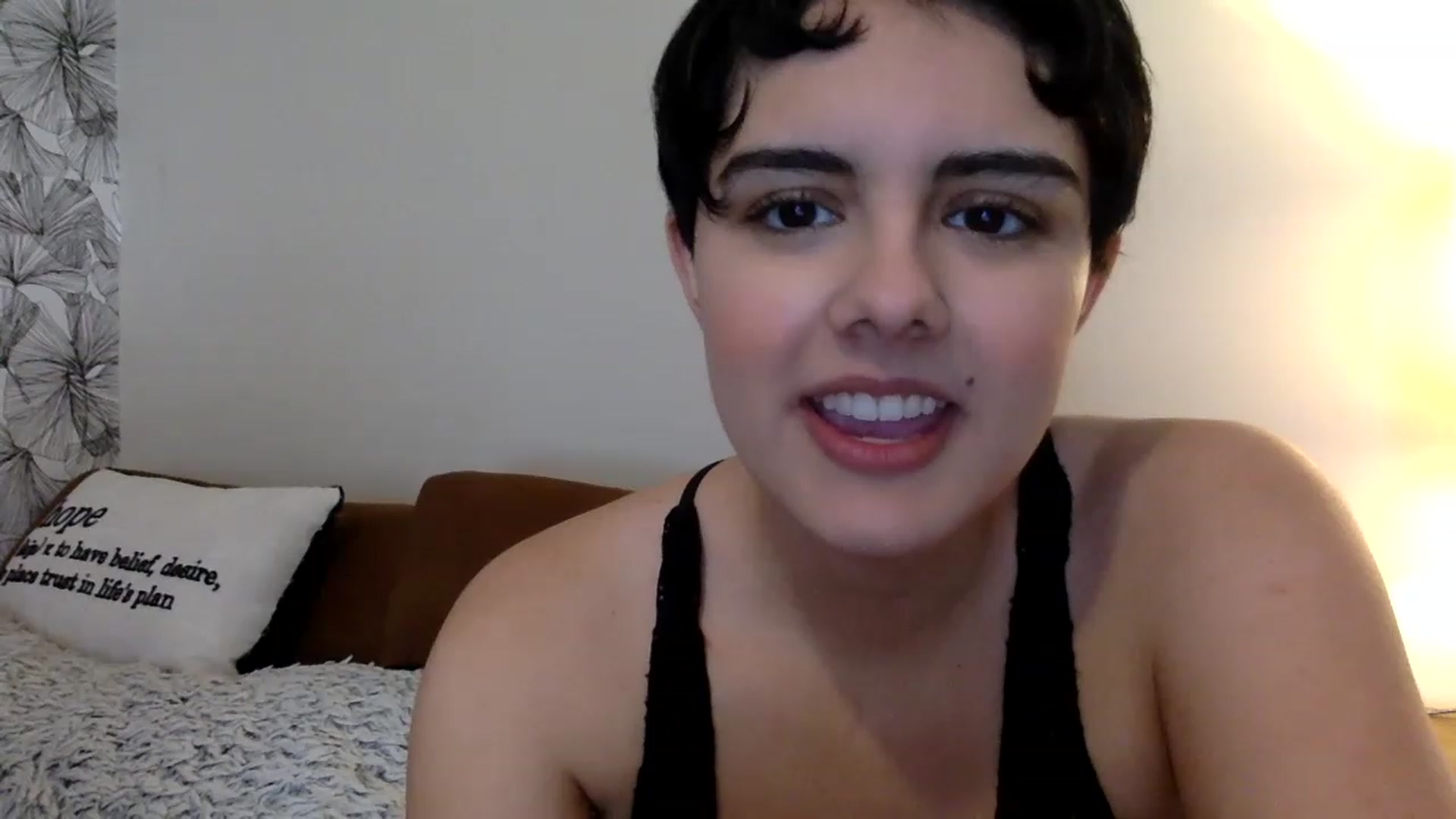 Gallery image thumbnail from laneyangelxx's myfreecams stream on, 03/09/2023, 15:58 image 15 of 20