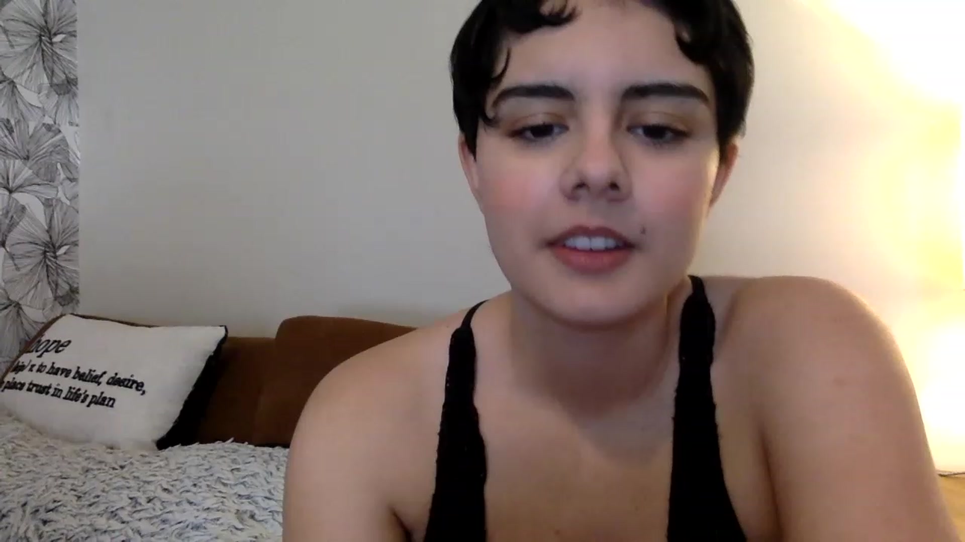 Gallery image thumbnail from laneyangelxx's myfreecams stream on, 03/09/2023, 15:58 image 14 of 20
