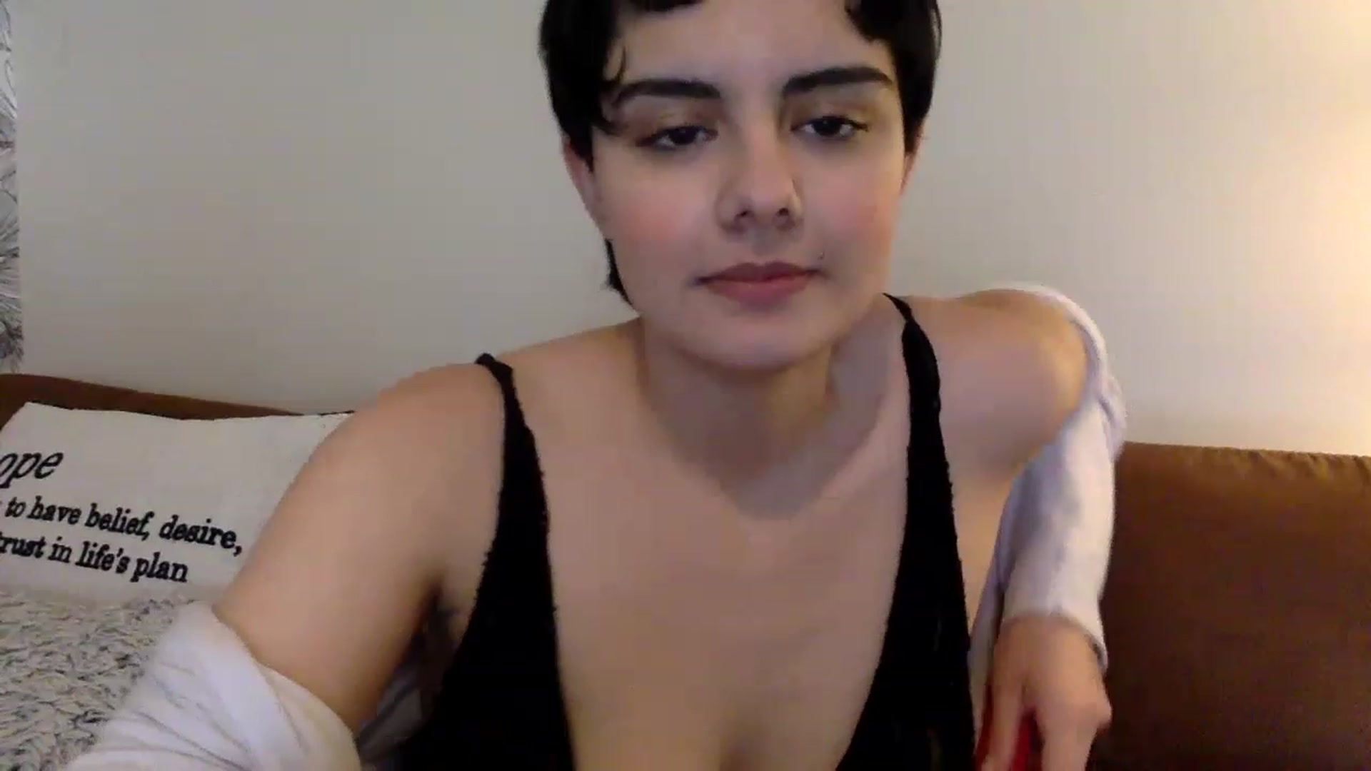 Gallery image thumbnail from laneyangelxx's myfreecams stream on, 03/09/2023, 16:44 image 4 of 20