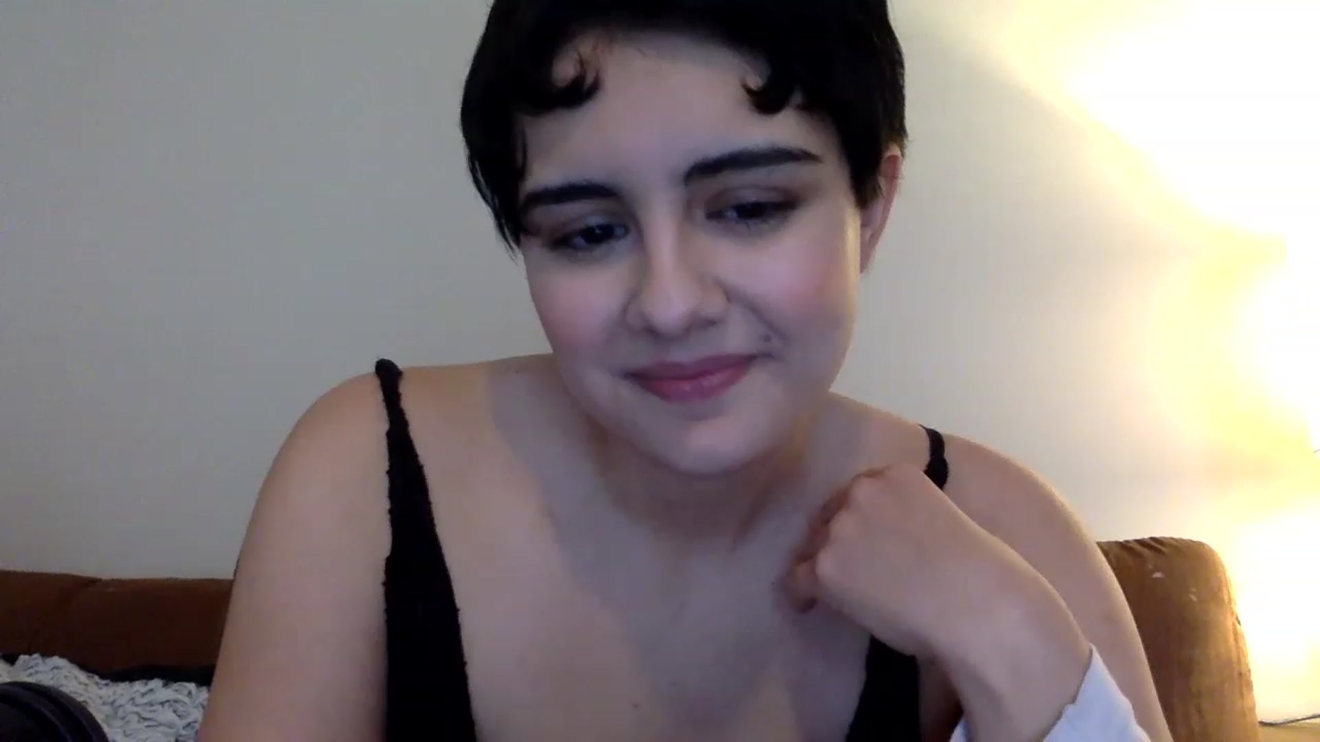 Gallery image thumbnail from laneyangelxx's myfreecams stream on, 03/09/2023, 16:44 image 14 of 20