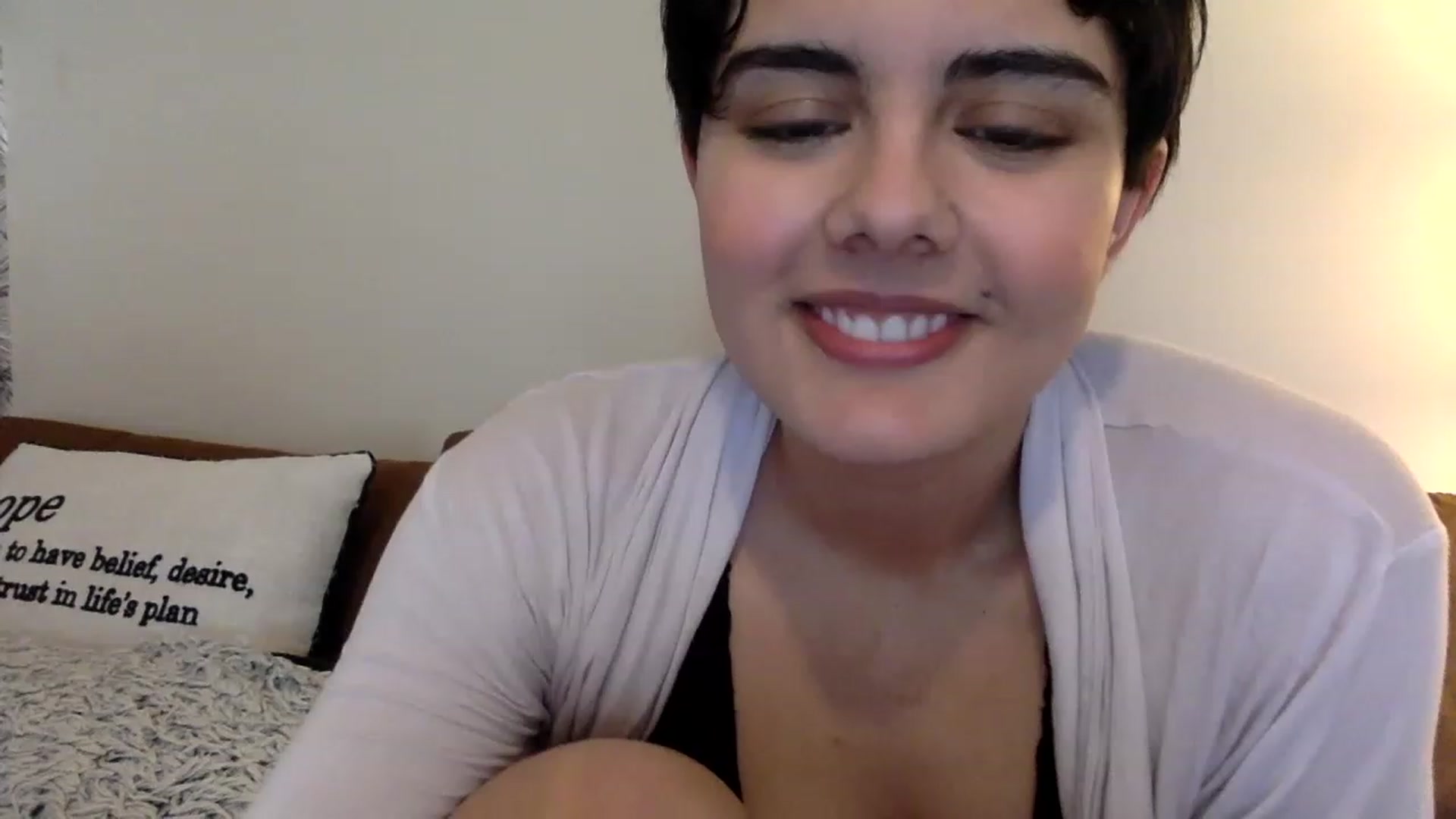 Gallery image thumbnail from laneyangelxx's myfreecams stream on, 03/09/2023, 16:44 image 1 of 20