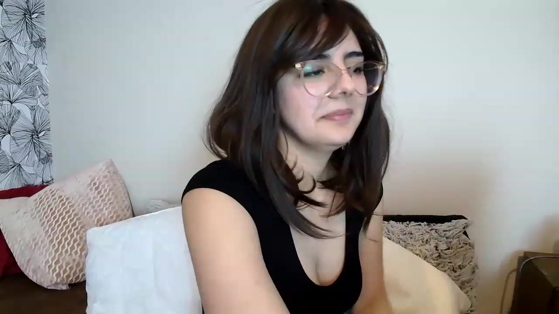 Gallery image thumbnail from laneyangelxx's myfreecams stream on, 03/31/2023, 16:39 image 16 of 20