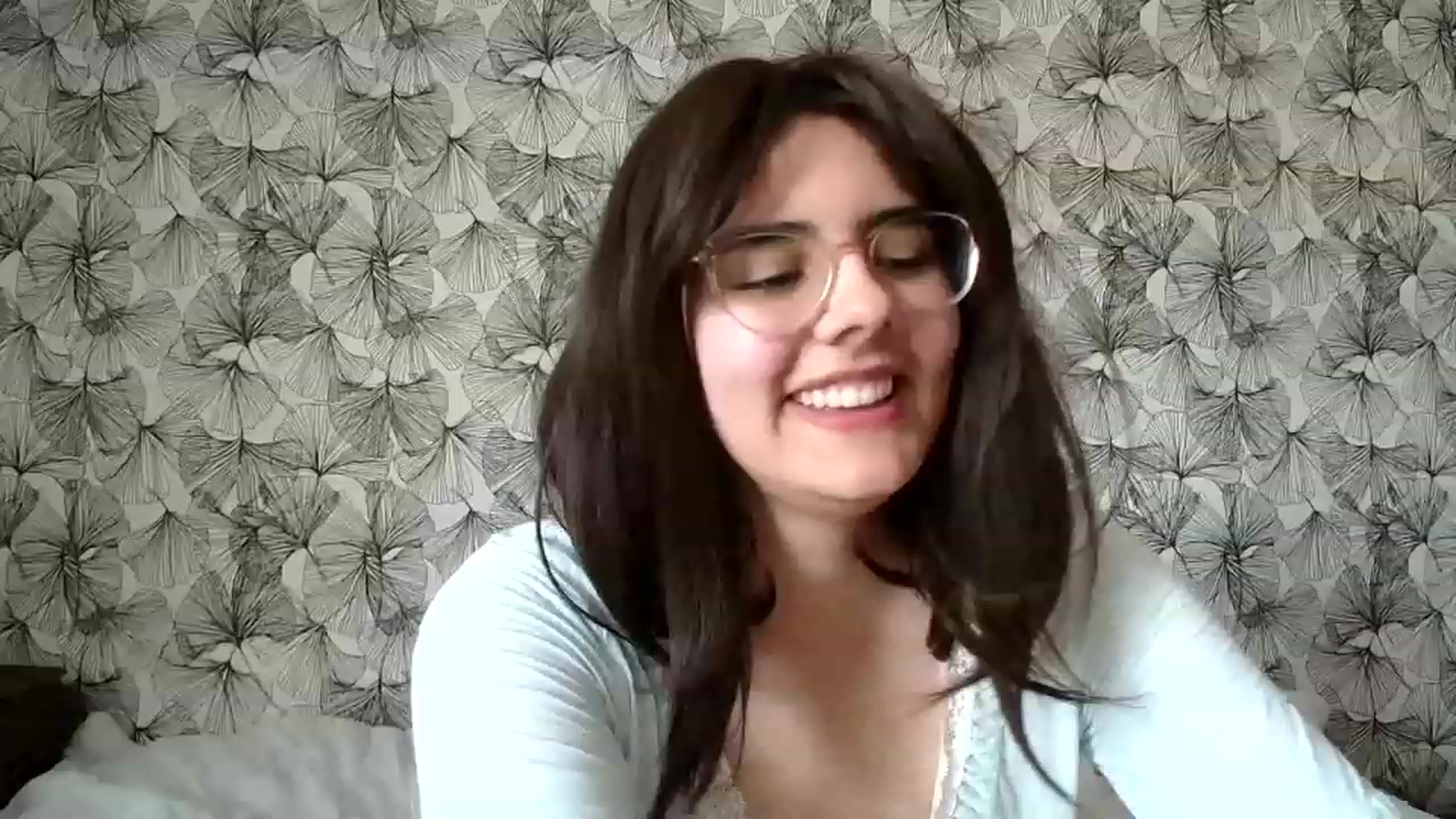 Gallery image thumbnail from laneyangelxx's myfreecams stream on, 05/27/2023, 17:44 image 12 of 20