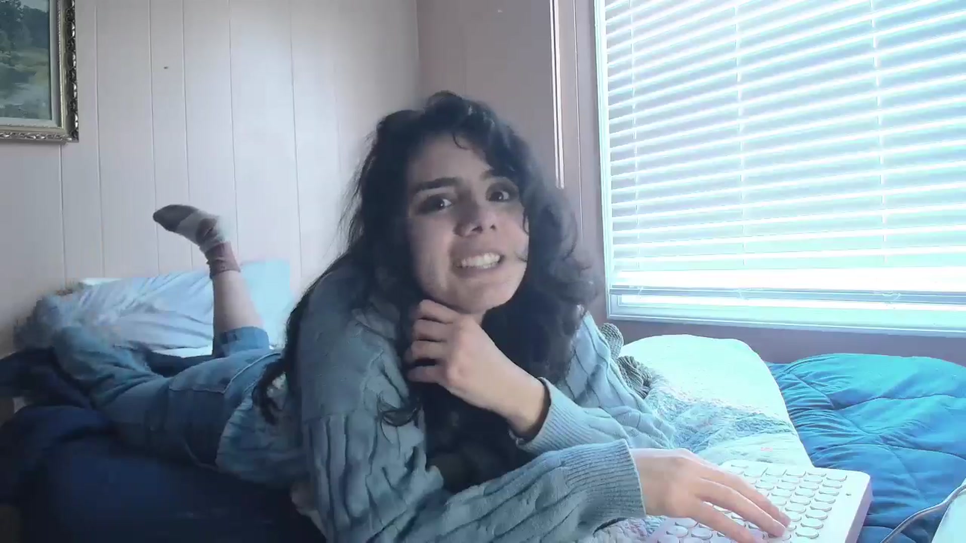 Gallery image thumbnail from laneyangelxx's myfreecams stream on, 12/20/2025, 20:02 image 7 of 20