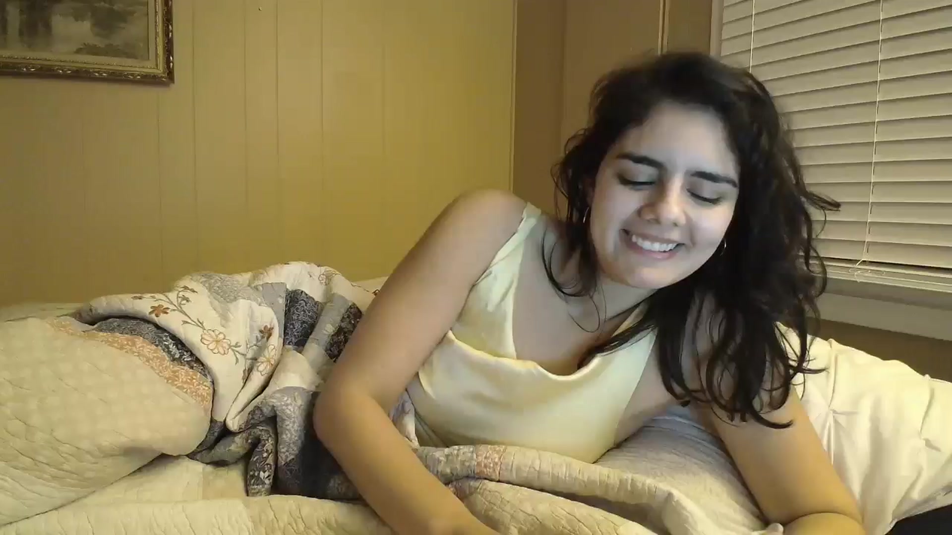 Gallery image thumbnail from laneyangelxx's myfreecams stream on, 01/02/2026, 03:20 image 3 of 20