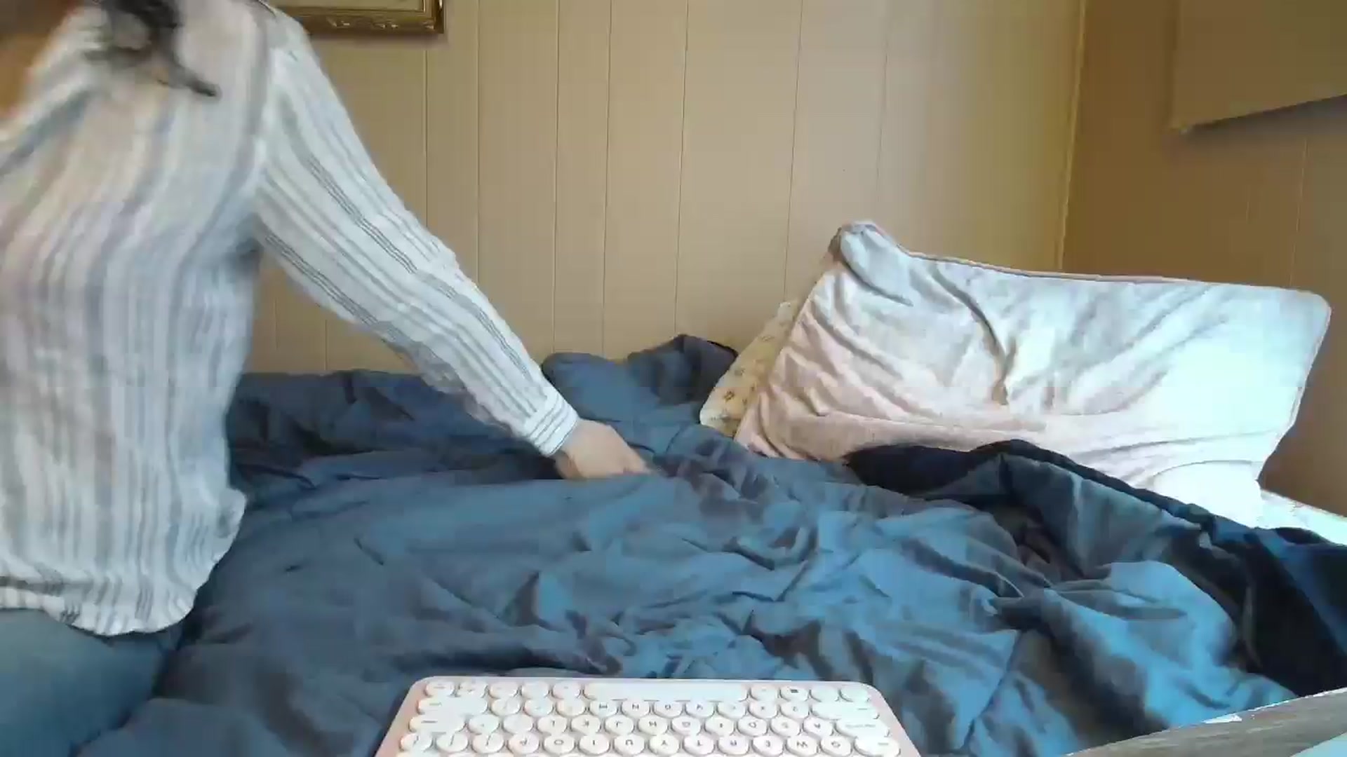 Gallery image thumbnail from laneyangelxx's myfreecams stream on, 01/15/2026, 14:44 image 1 of 20