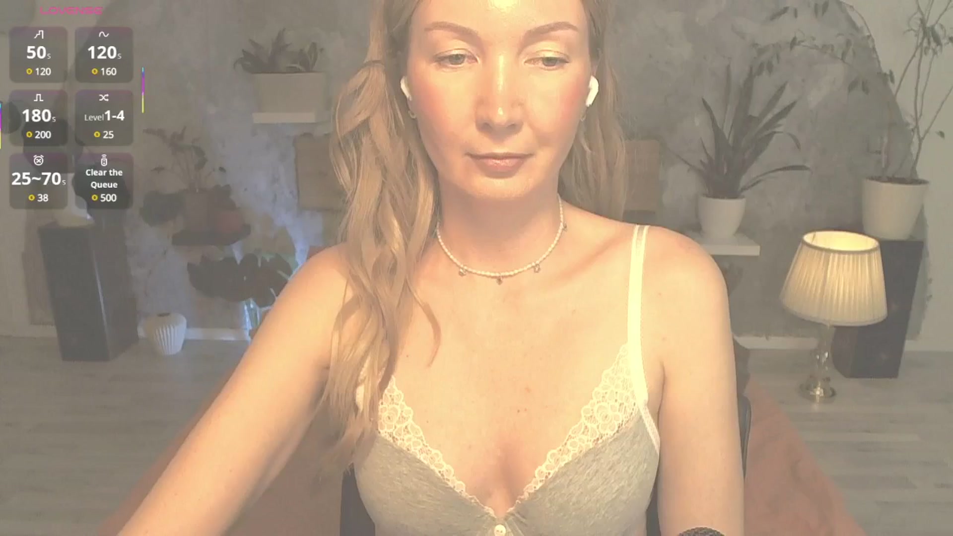 Gallery image thumbnail from lasss4's myfreecams stream on, 04/27/2025, 11:15 image 2 of 20