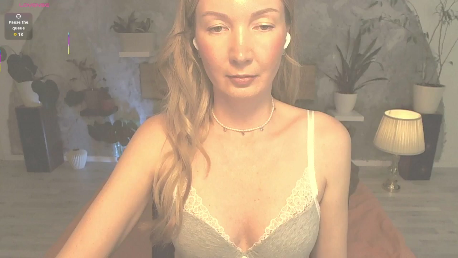 Gallery image thumbnail from lasss4's myfreecams stream on, 04/27/2025, 11:15 image 18 of 20