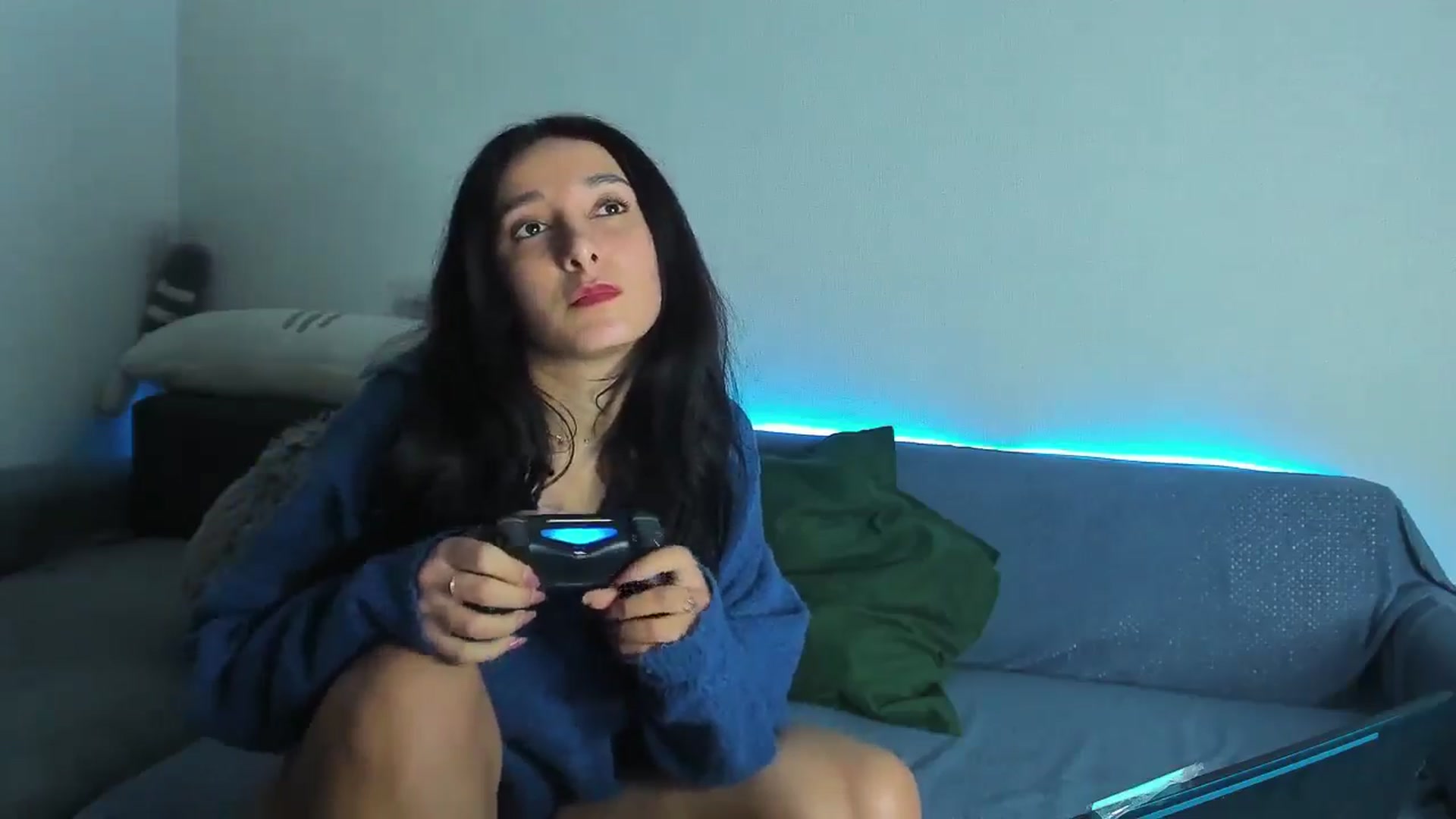 Gallery image thumbnail from latifameow's myfreecams stream on, 10/23/2025, 06:26 image 9 of 20
