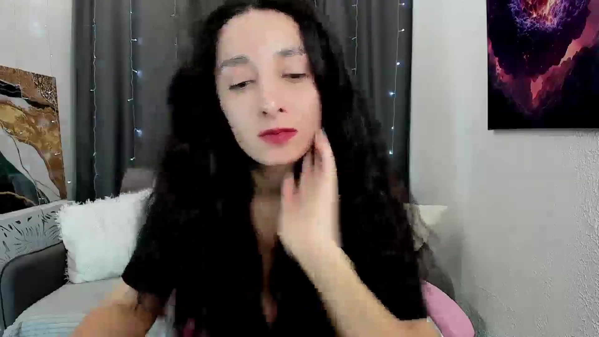 Gallery image thumbnail from latifameow's myfreecams stream on, 01/09/2026, 04:53 image 5 of 20
