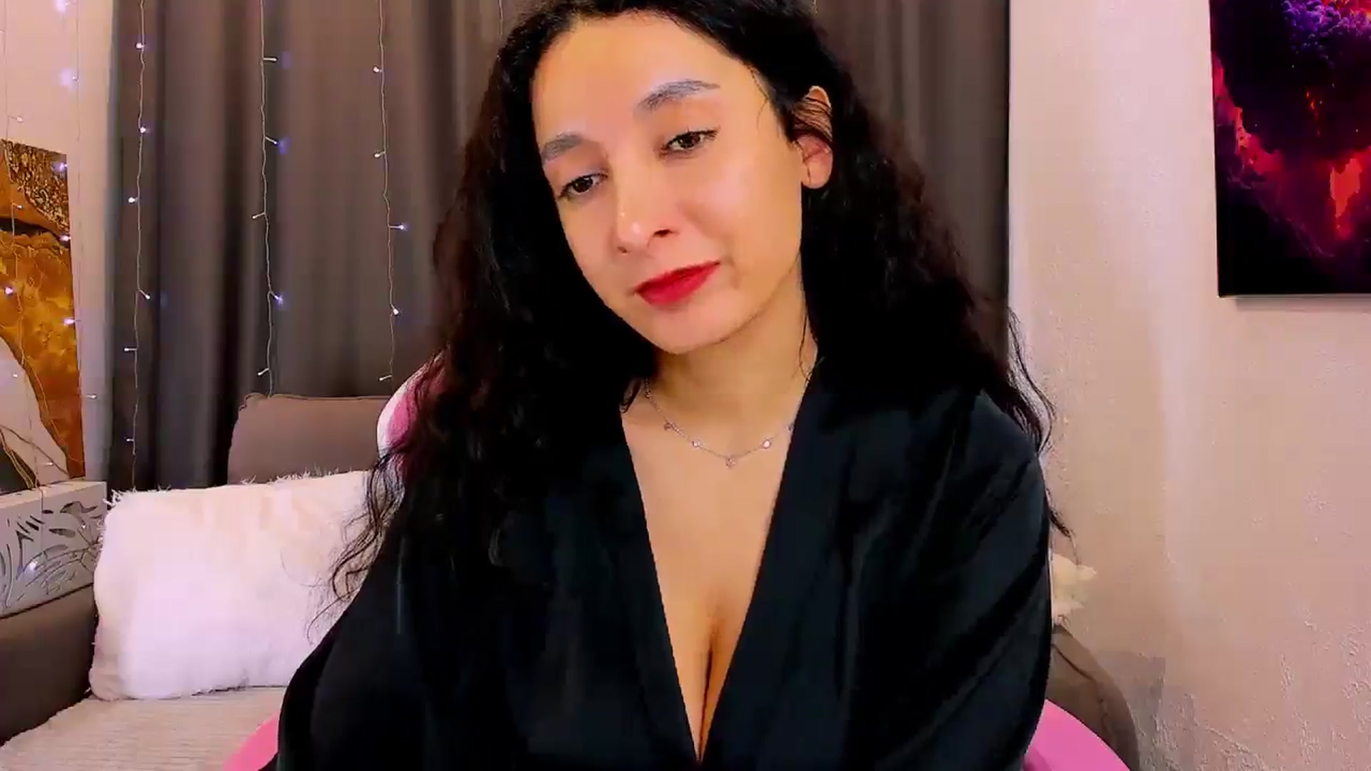 Gallery image thumbnail from latifameow's myfreecams stream on, 01/14/2026, 03:49 image 4 of 20