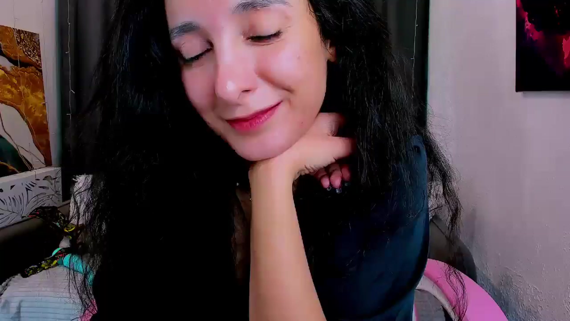 Gallery image thumbnail from latifameow's myfreecams stream on, 01/15/2026, 05:57 image 15 of 20