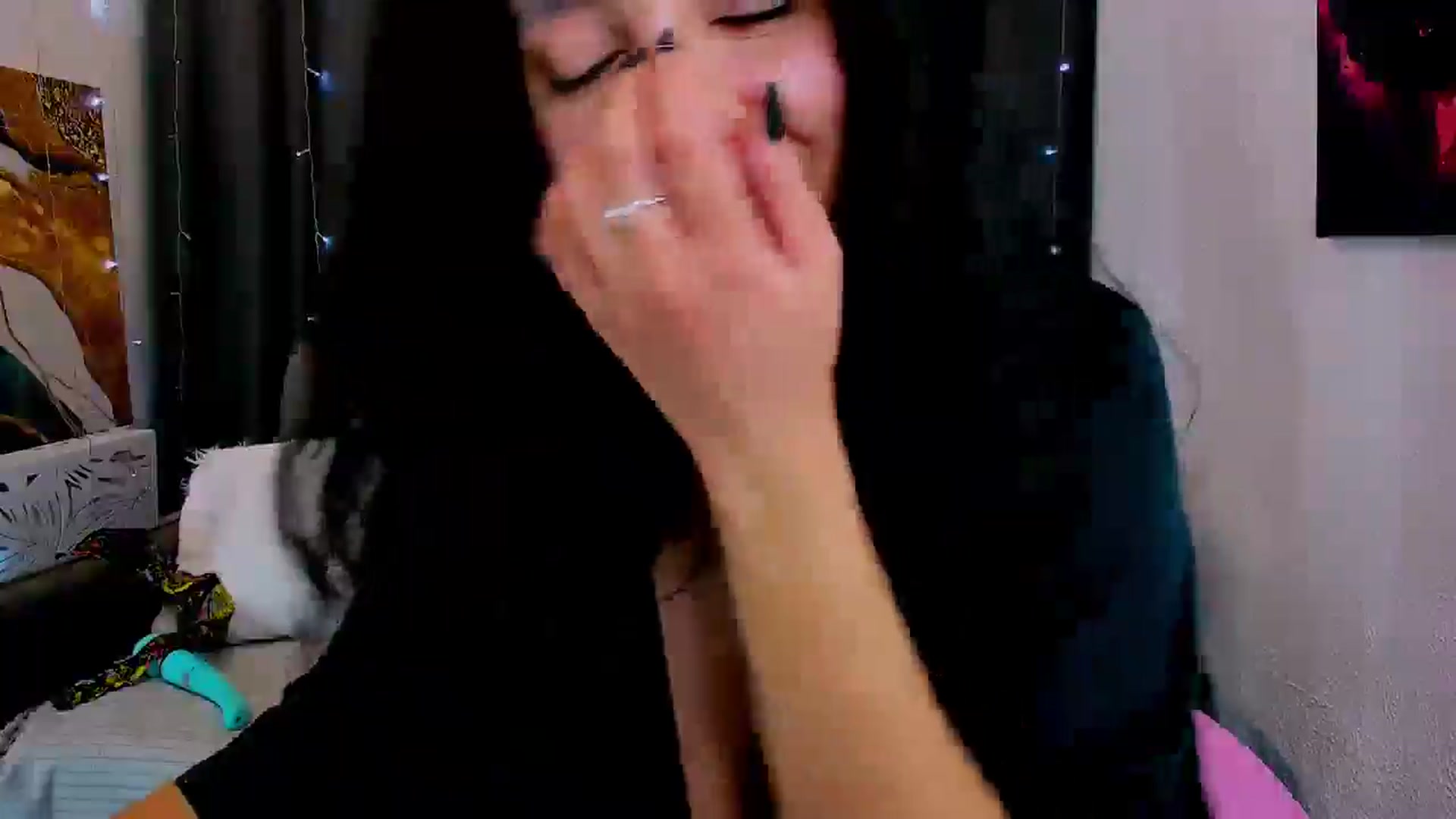 Gallery image thumbnail from latifameow's myfreecams stream on, 01/15/2026, 05:57 image 4 of 20
