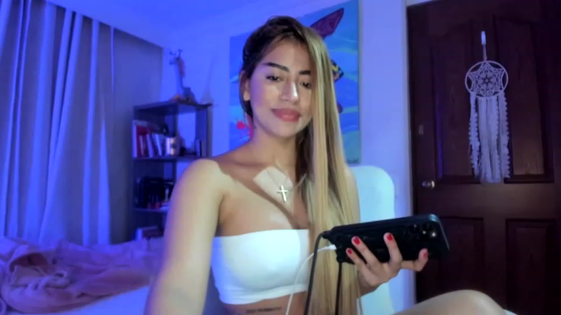 Gallery image thumbnail from latina_violet's myfreecams stream on, 11/15/2022, 07:58 image 7 of 20