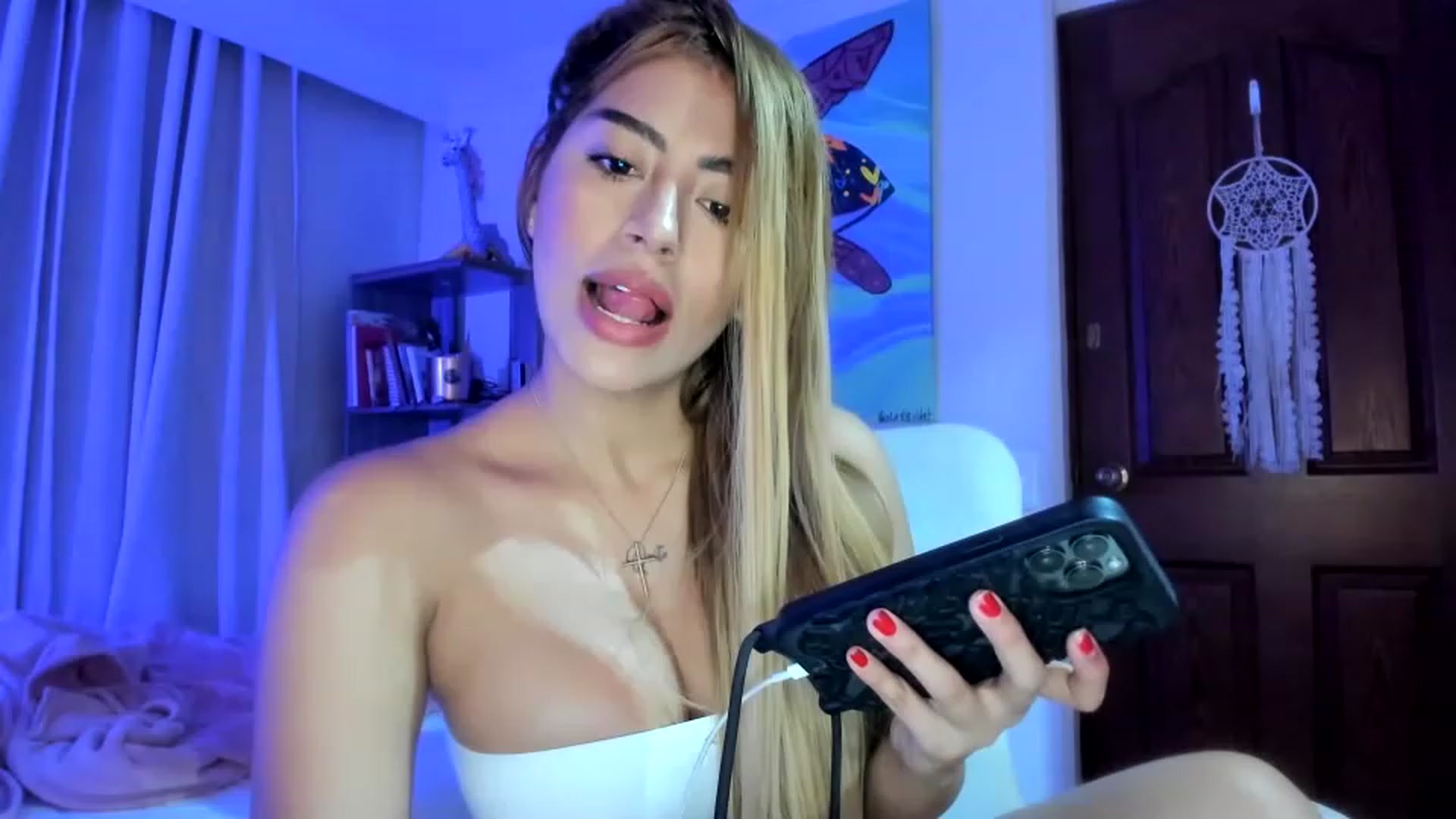 Gallery image thumbnail from latina_violet's myfreecams stream on, 11/15/2022, 07:58 image 8 of 20