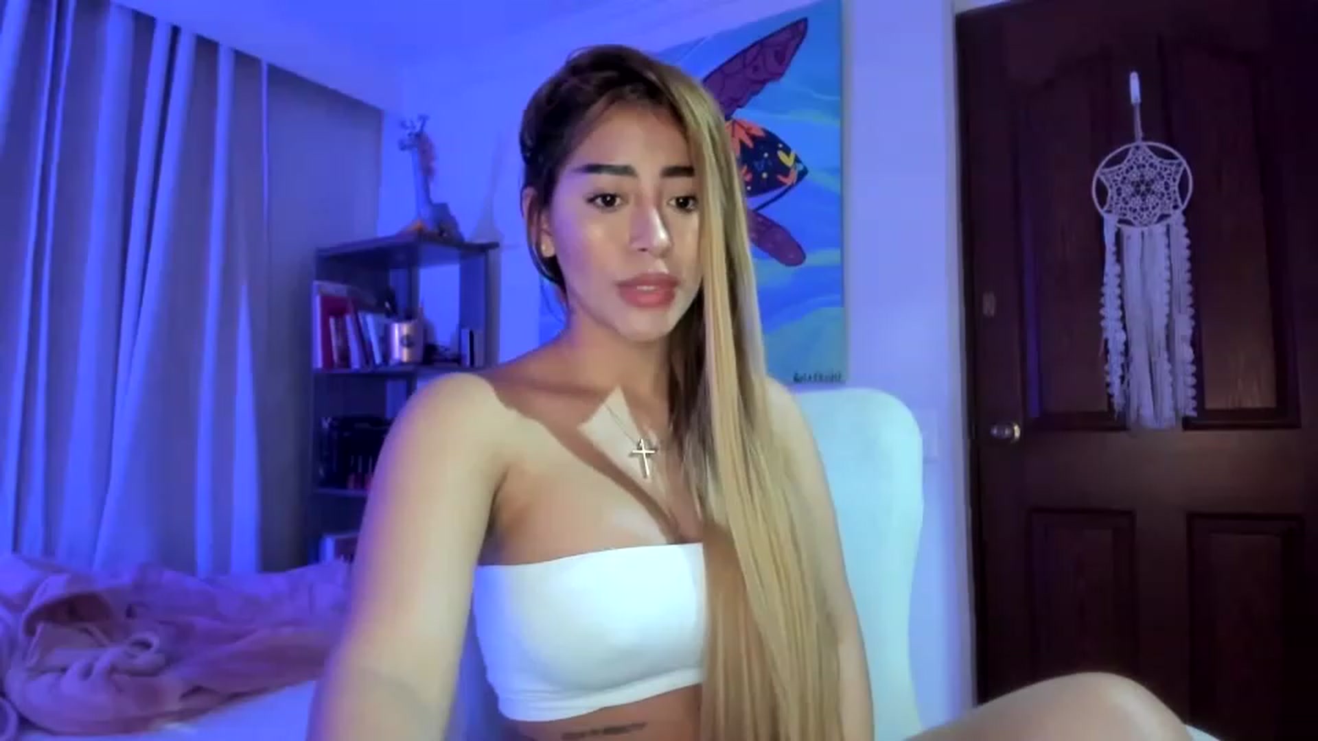 Gallery image thumbnail from latina_violet's myfreecams stream on, 11/15/2022, 07:58 image 3 of 20