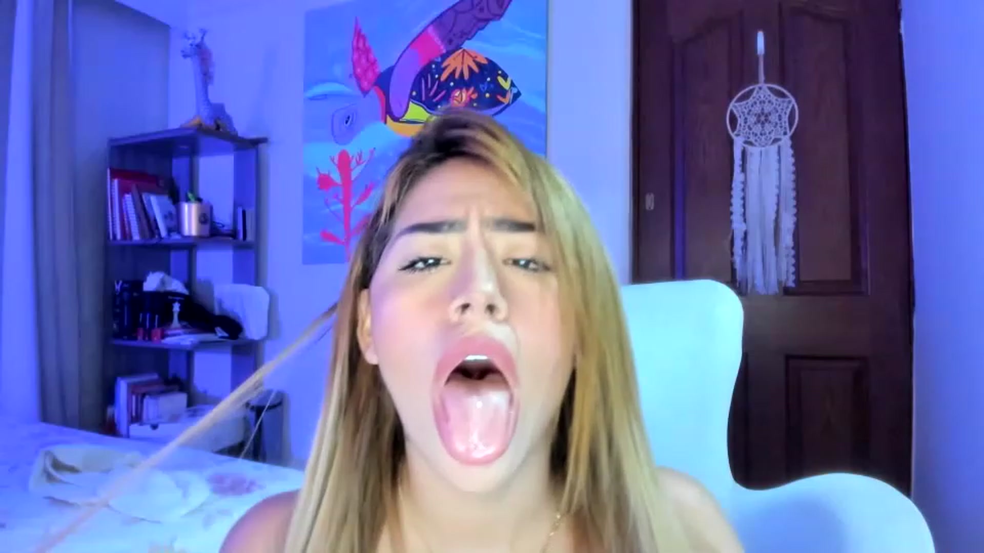 Gallery image thumbnail from latina_violet's myfreecams stream on, 11/19/2022, 04:52 image 4 of 20