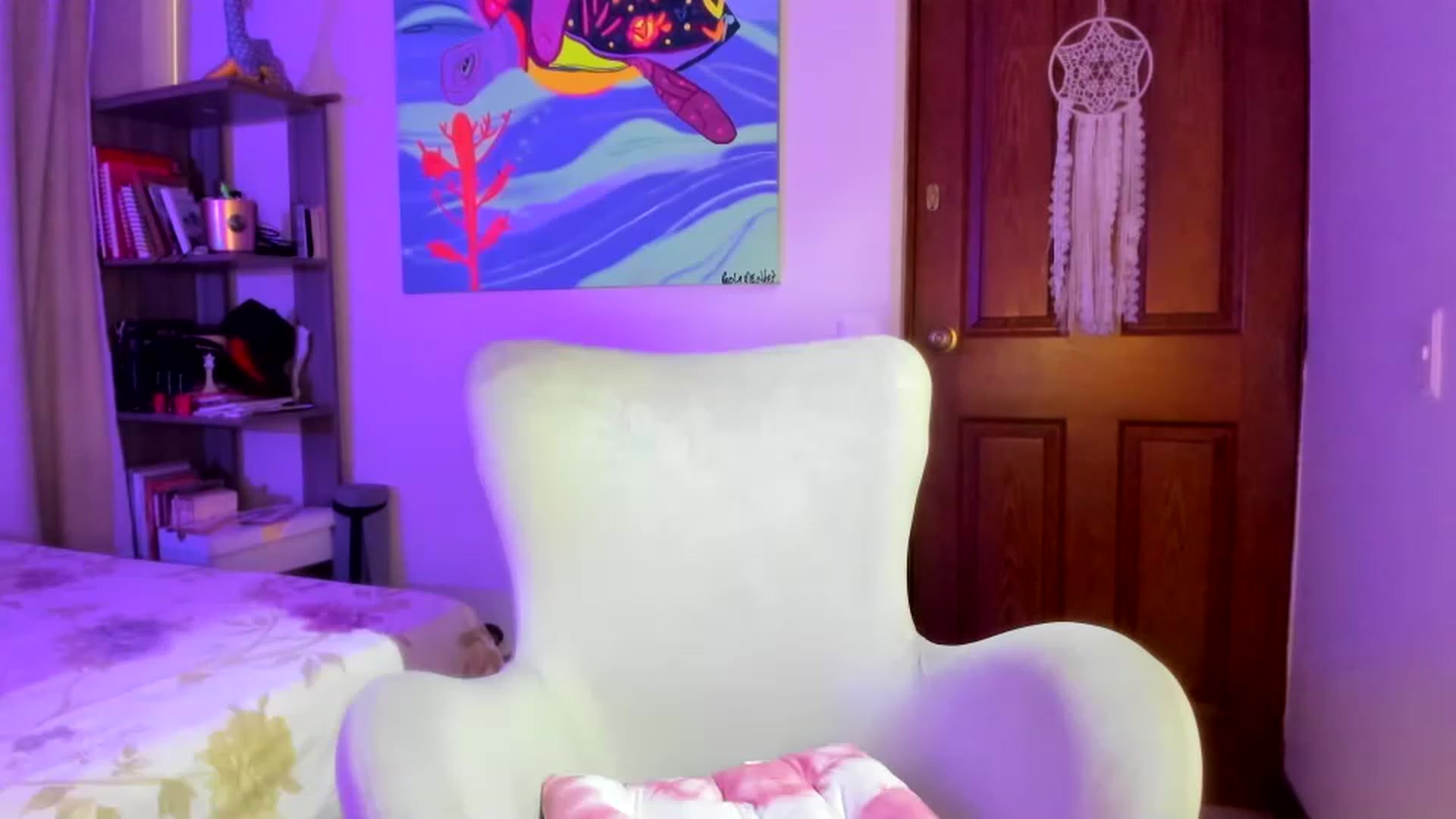 Gallery image thumbnail from latina_violet's myfreecams stream on, 11/25/2022, 17:59 image 5 of 20