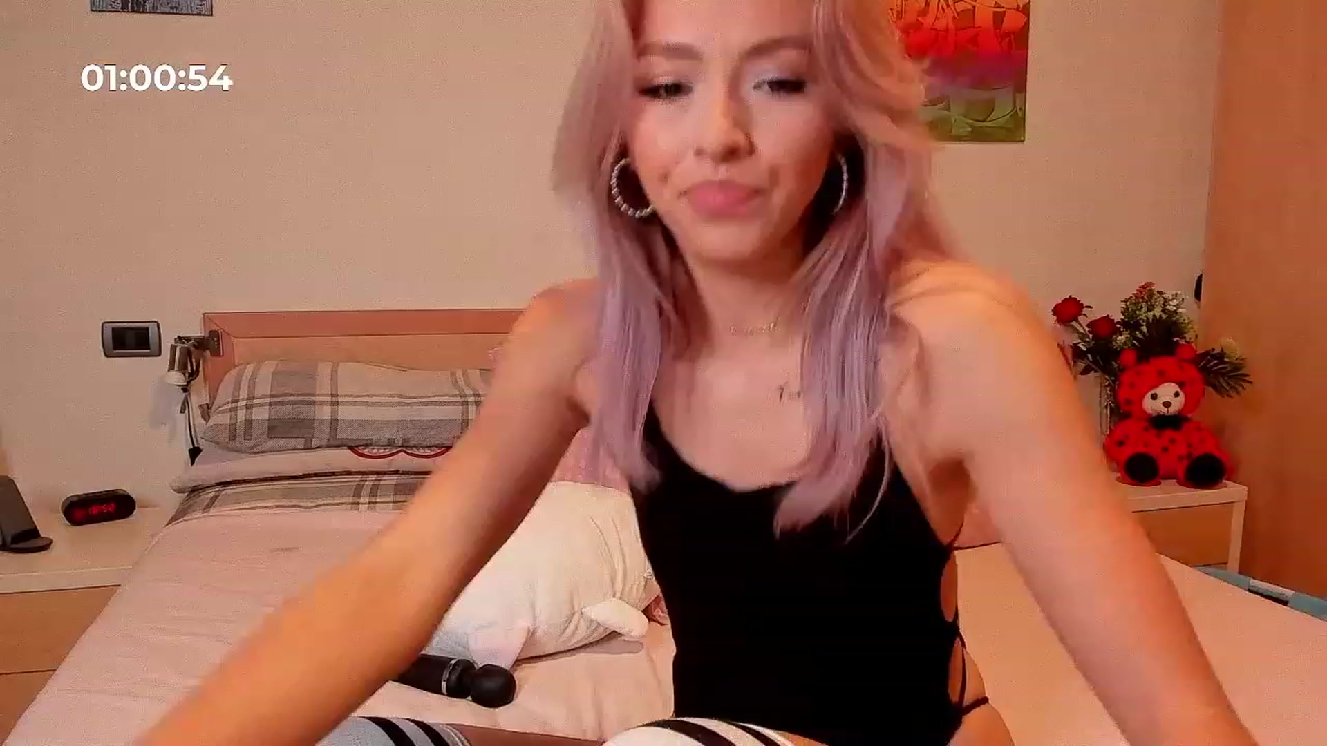 Gallery image thumbnail from lau_nymp's myfreecams stream on, 05/11/2023, 15:45 image 4 of 20