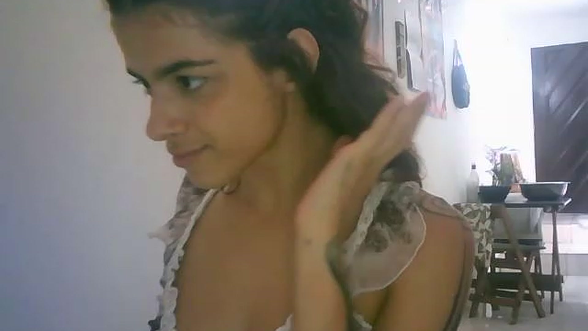 Gallery image thumbnail from lauraflor's myfreecams stream on, 04/16/2023, 17:52 image 4 of 20