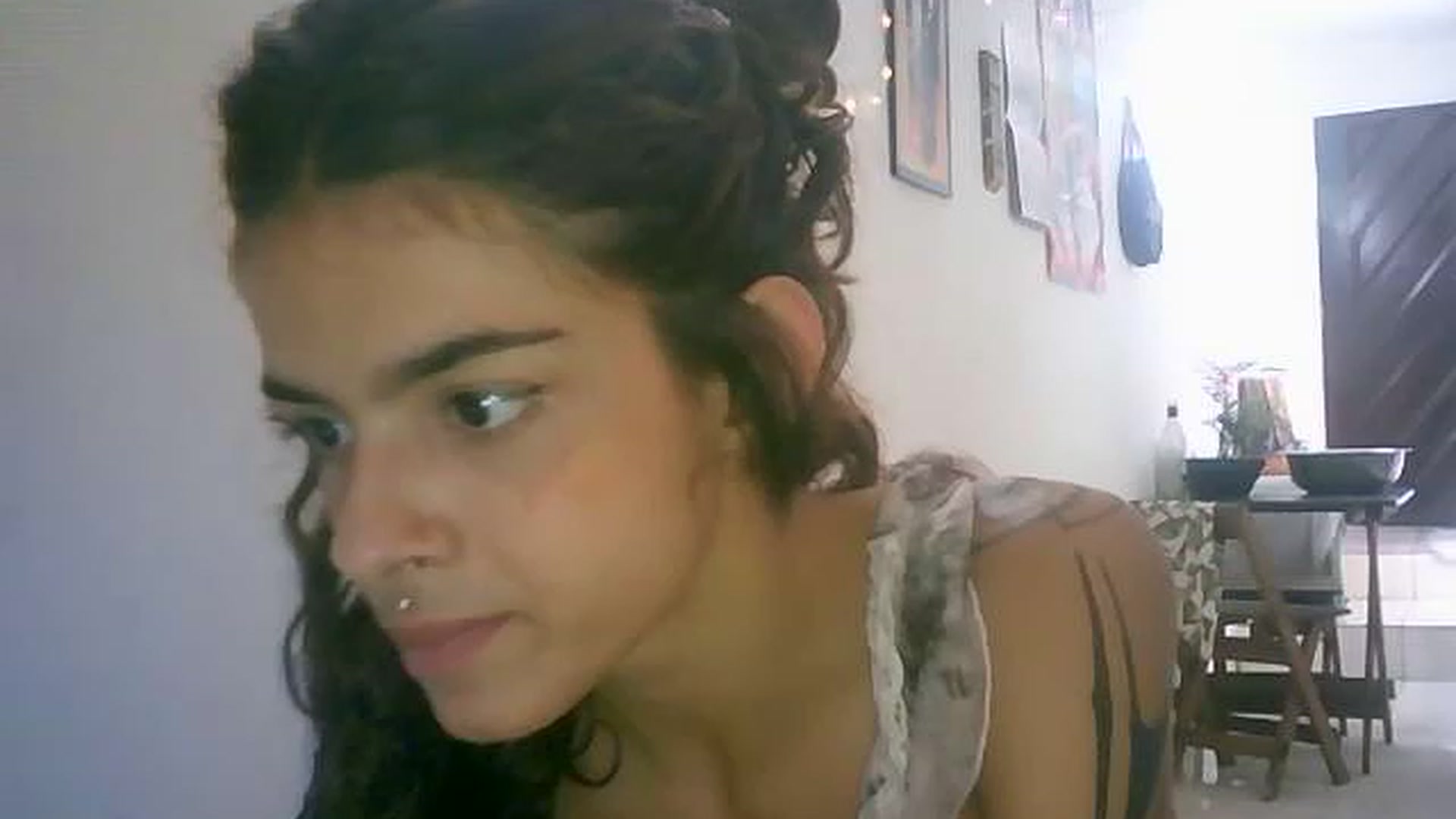 Gallery image thumbnail from lauraflor's myfreecams stream on, 04/16/2023, 17:52 image 8 of 20