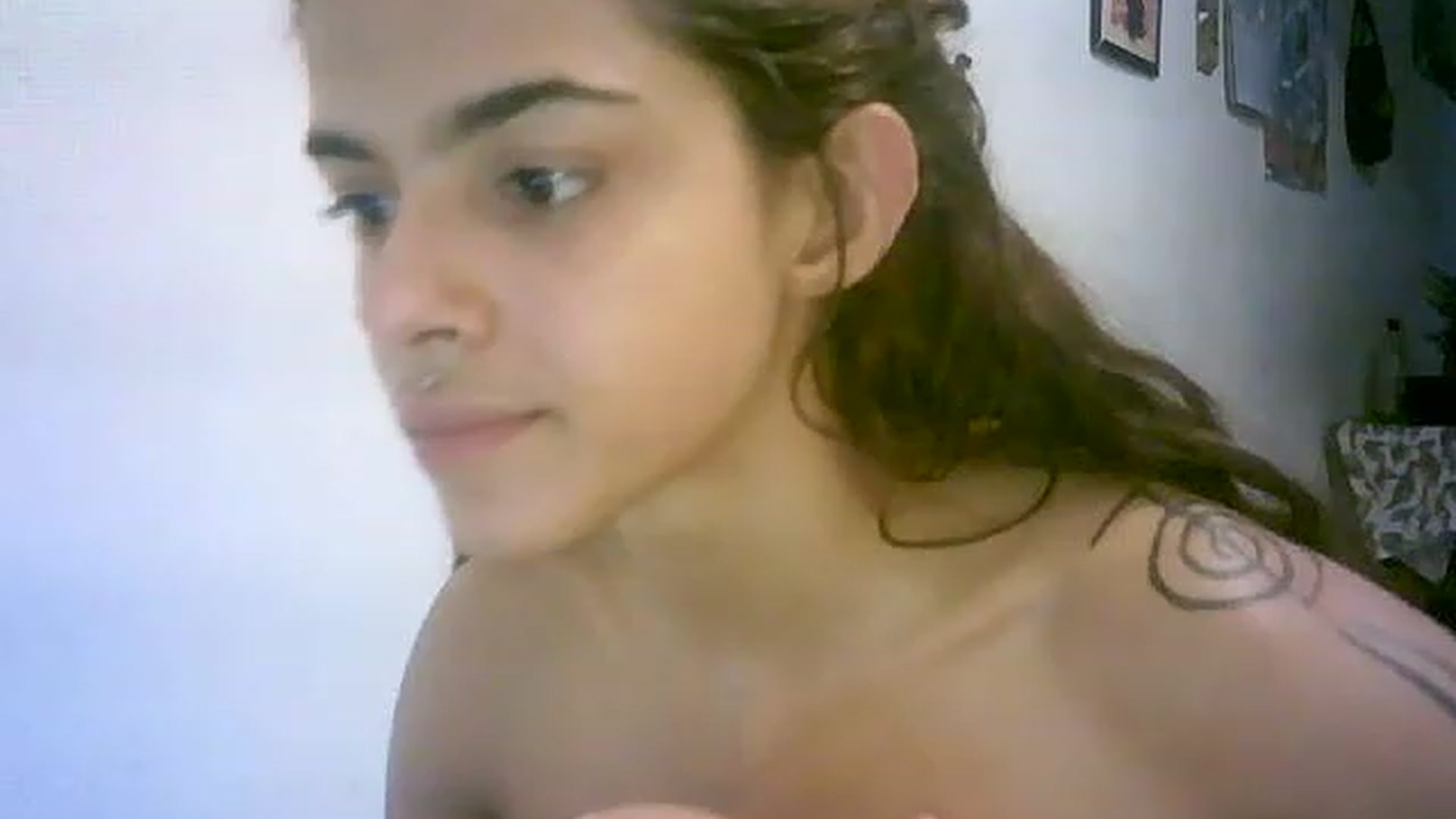 Gallery image thumbnail from lauraflor's myfreecams stream on, 04/16/2023, 22:56 image 15 of 20
