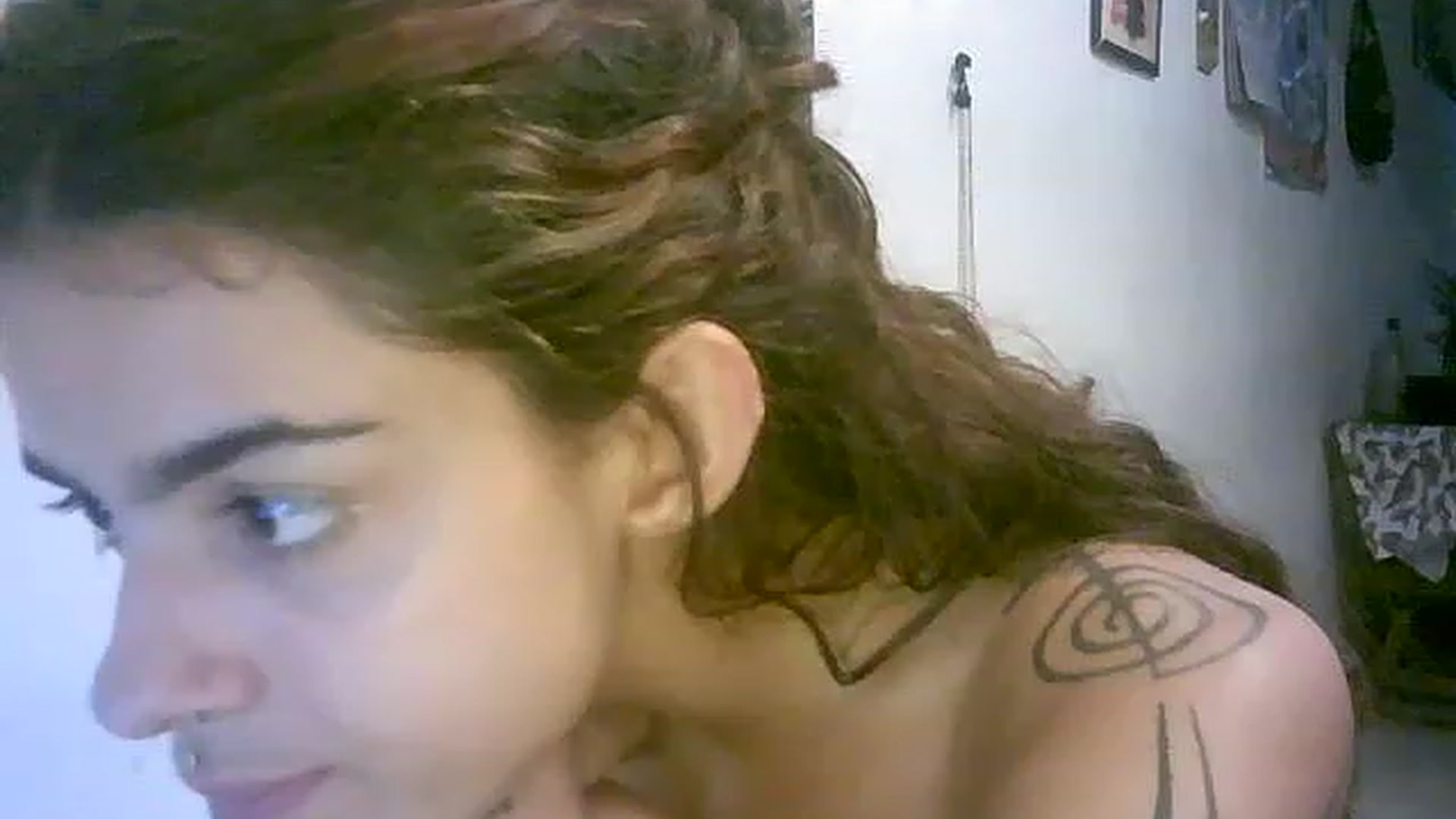Gallery image thumbnail from lauraflor's myfreecams stream on, 04/16/2023, 22:56 image 13 of 20