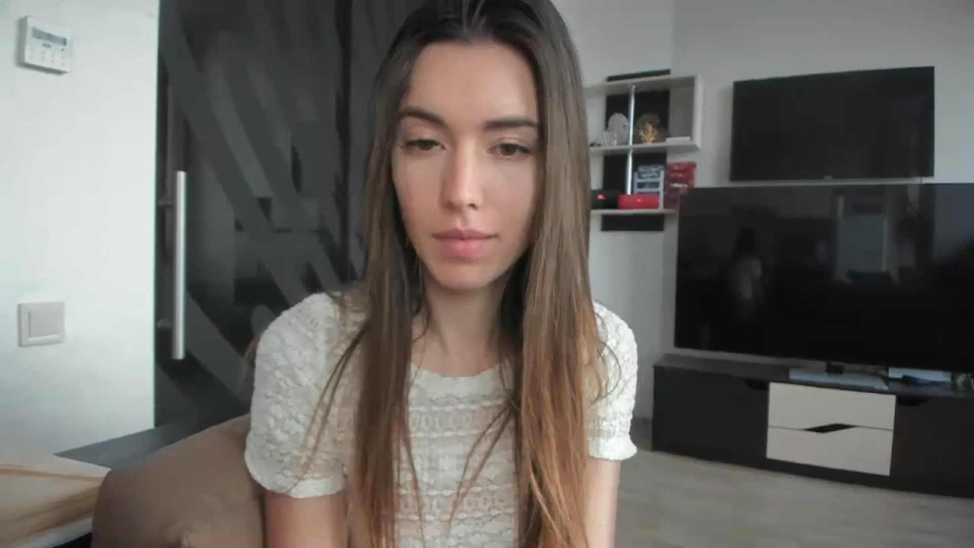 Gallery image thumbnail from laurensaenz's myfreecams stream on, 03/13/2024, 08:17 image 5 of 20