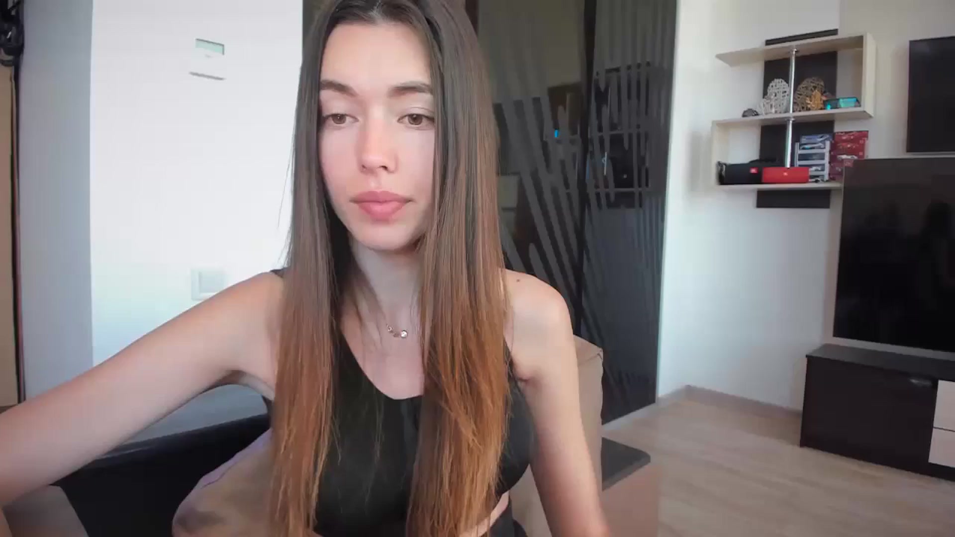 Gallery image thumbnail from laurensaenz's myfreecams stream on, 05/24/2024, 07:55 image 1 of 20