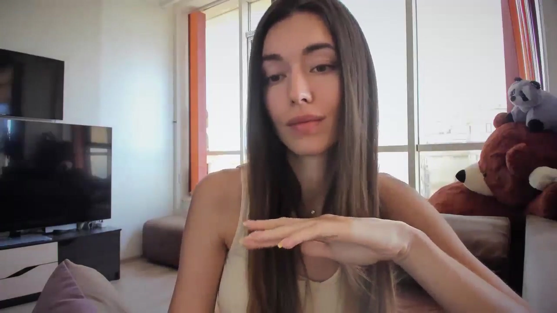 Gallery image thumbnail from laurensaenz's myfreecams stream on, 05/26/2024, 09:17 image 17 of 20