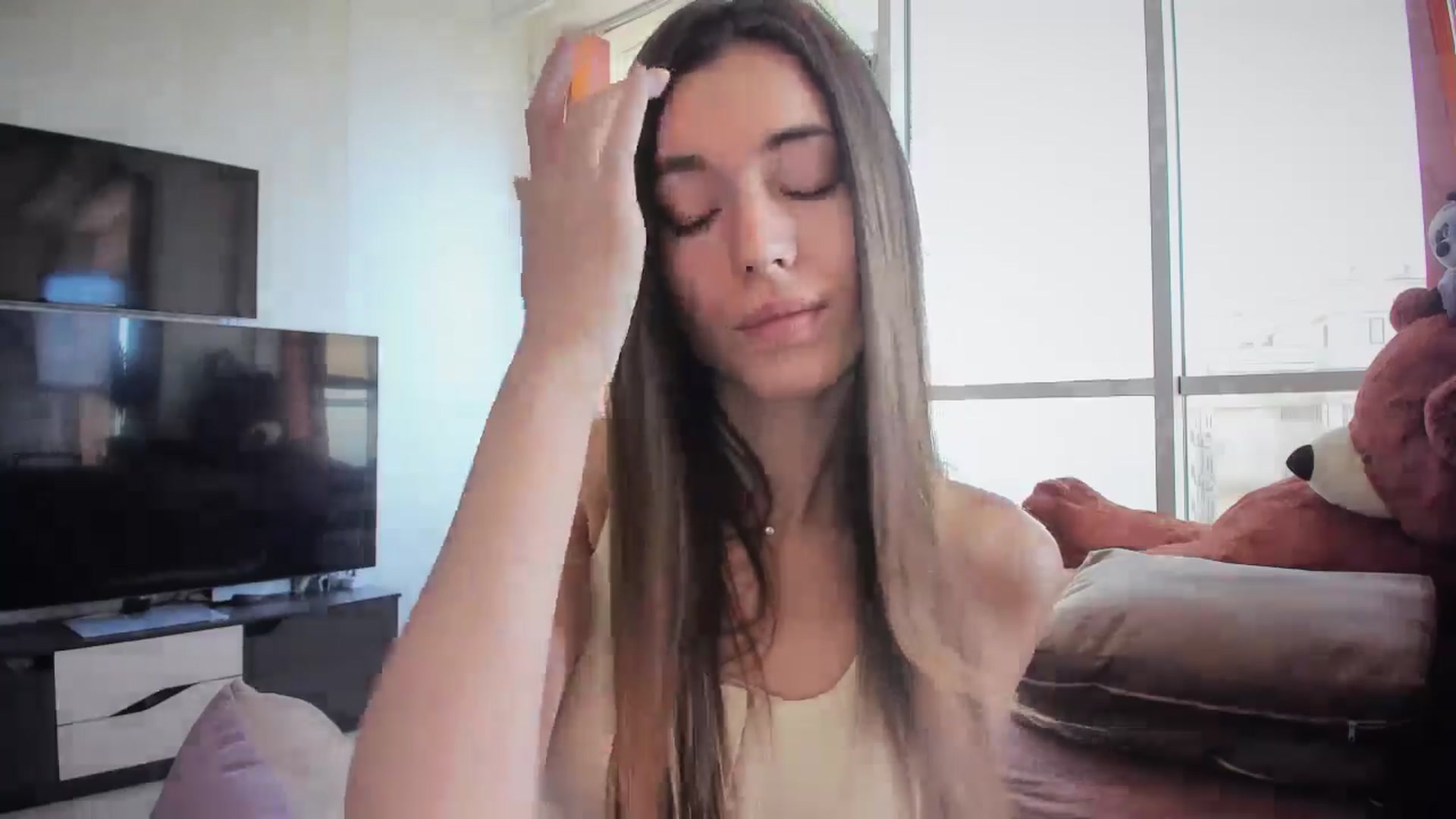 Gallery image thumbnail from laurensaenz's myfreecams stream on, 05/26/2024, 09:17 image 19 of 20