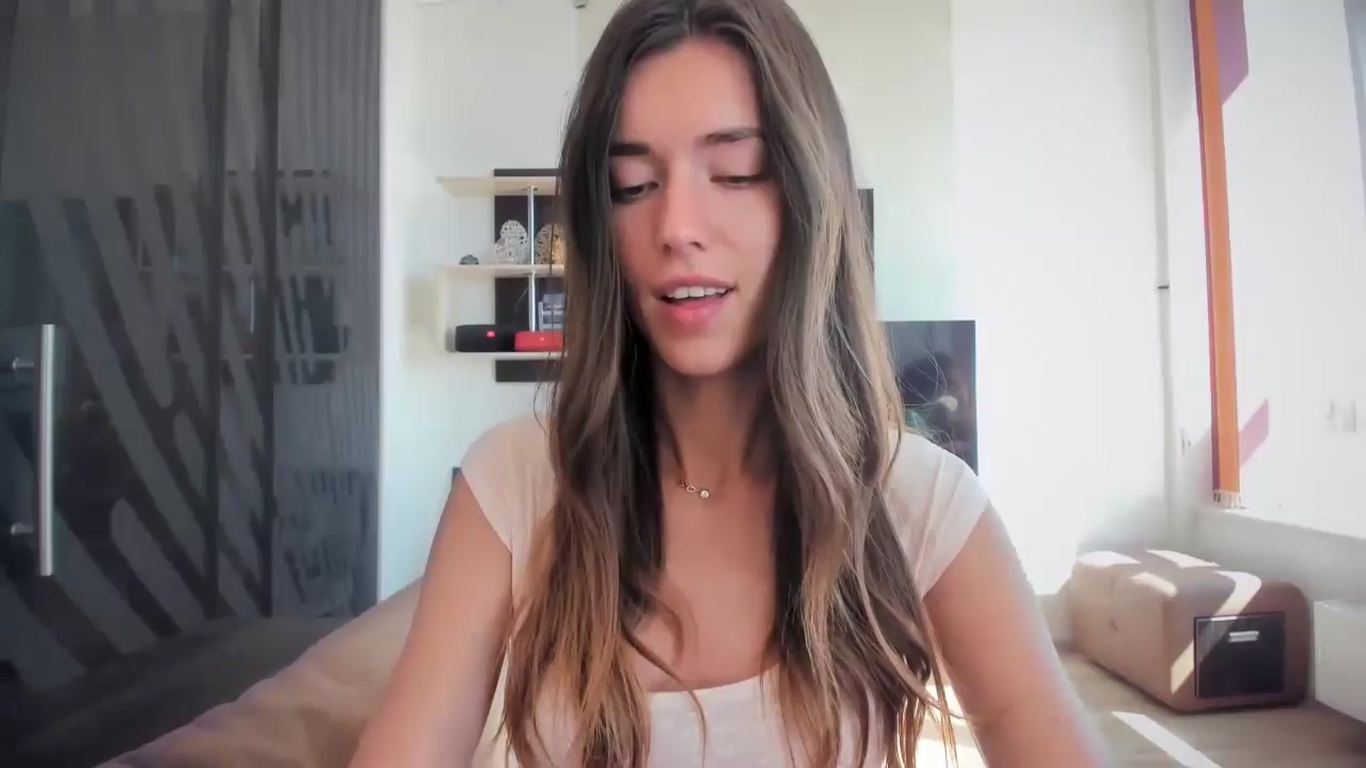 Gallery image thumbnail from laurensaenz's myfreecams stream on, 07/07/2024, 07:16 image 6 of 20