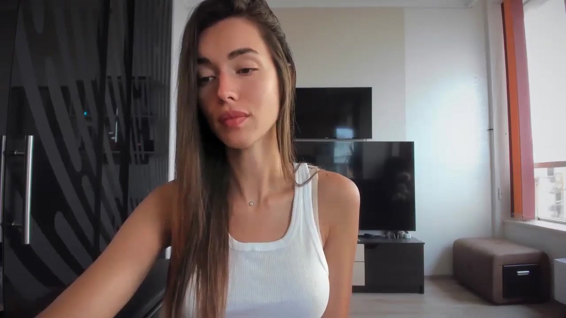 Gallery image thumbnail from laurensaenz's myfreecams stream on, 07/25/2024, 06:13 image 18 of 20