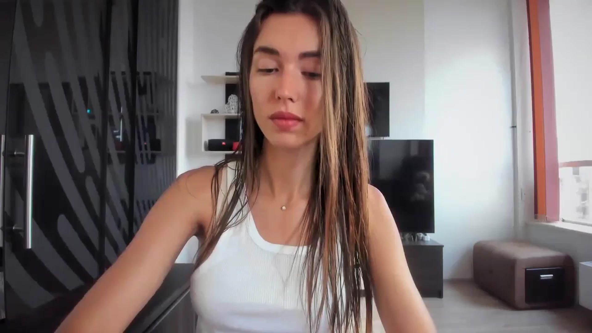 Gallery image thumbnail from laurensaenz's myfreecams stream on, 07/25/2024, 06:13 image 7 of 20