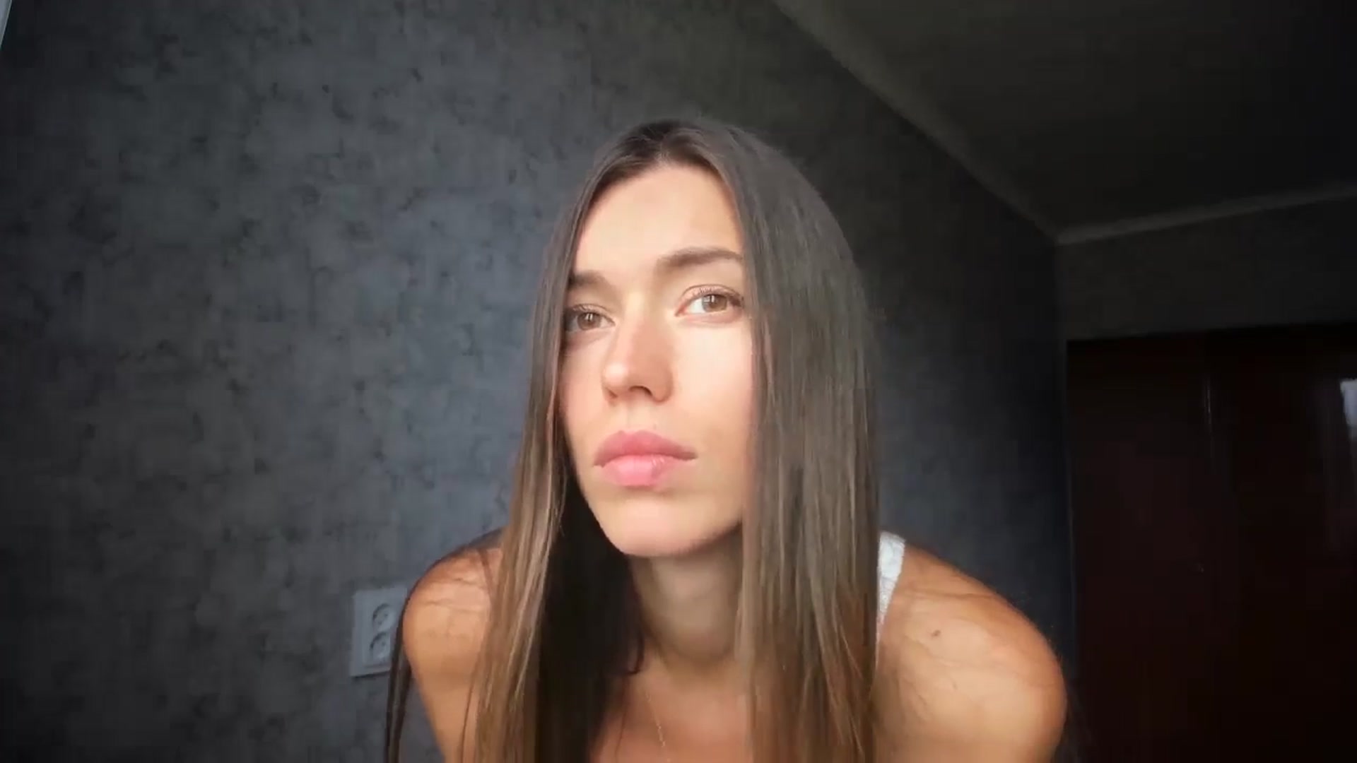 Gallery image thumbnail from laurensaenz's myfreecams stream on, 09/04/2024, 10:10 image 8 of 20