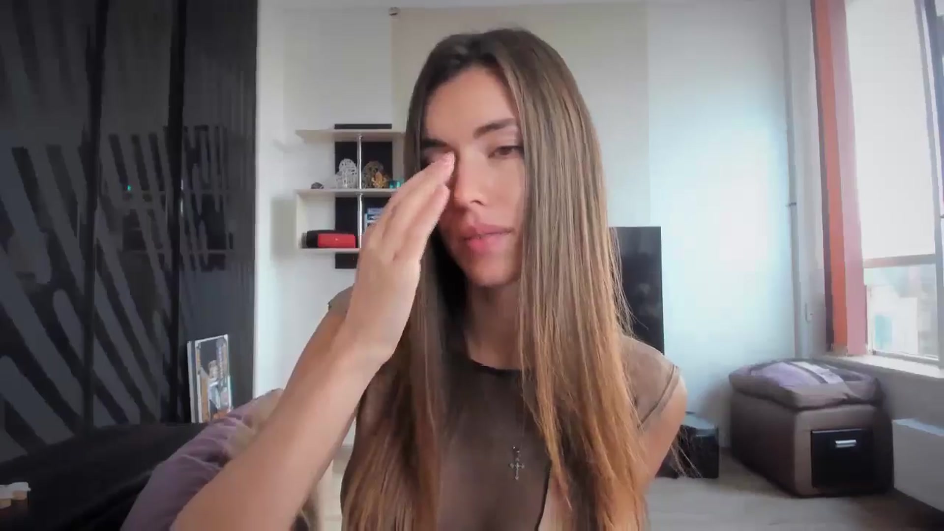 Gallery image thumbnail from laurensaenz's myfreecams stream on, 09/15/2024, 06:57 image 19 of 20
