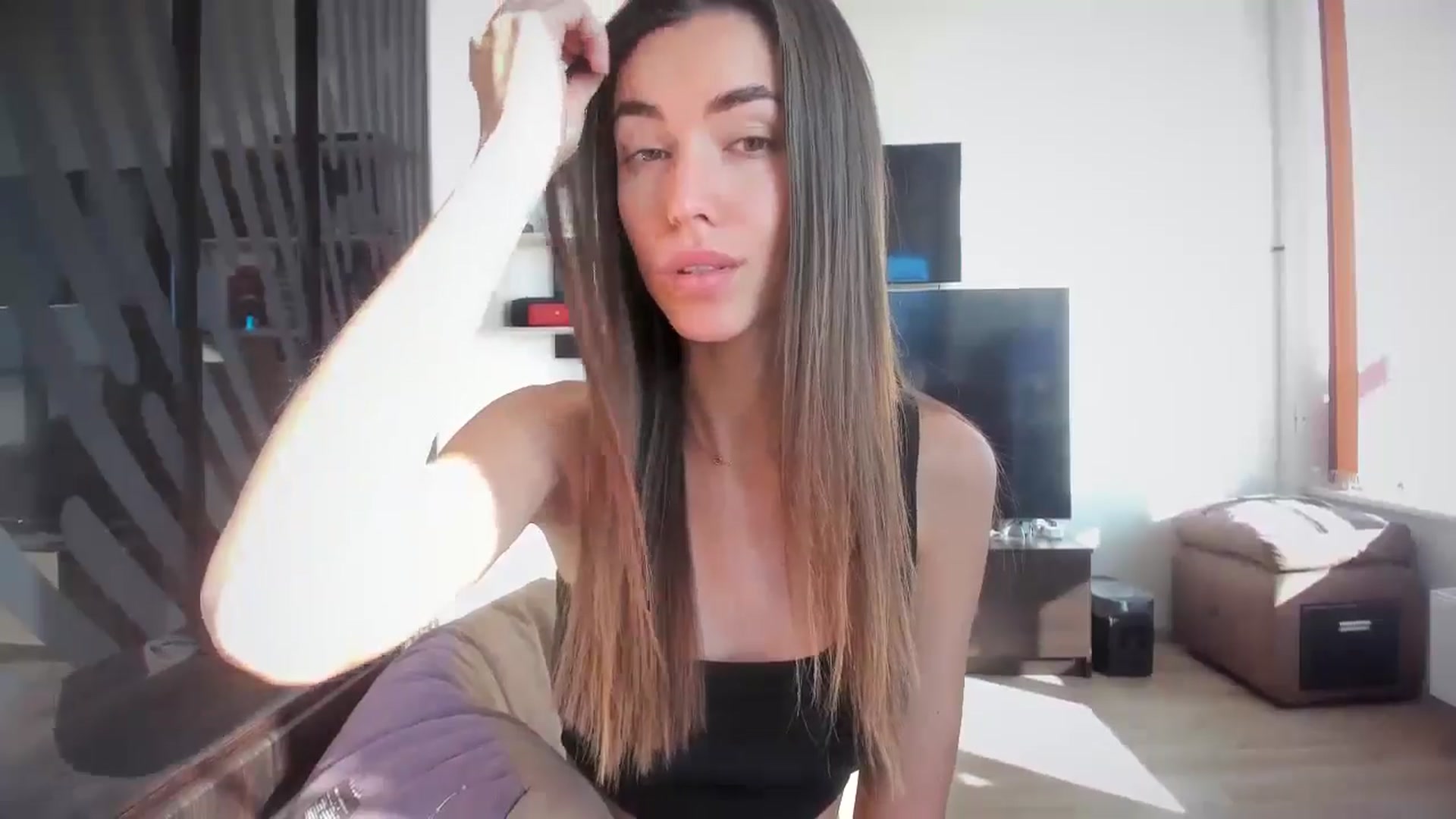 Gallery image thumbnail from laurensaenz's myfreecams stream on, 09/18/2024, 06:13 image 16 of 20