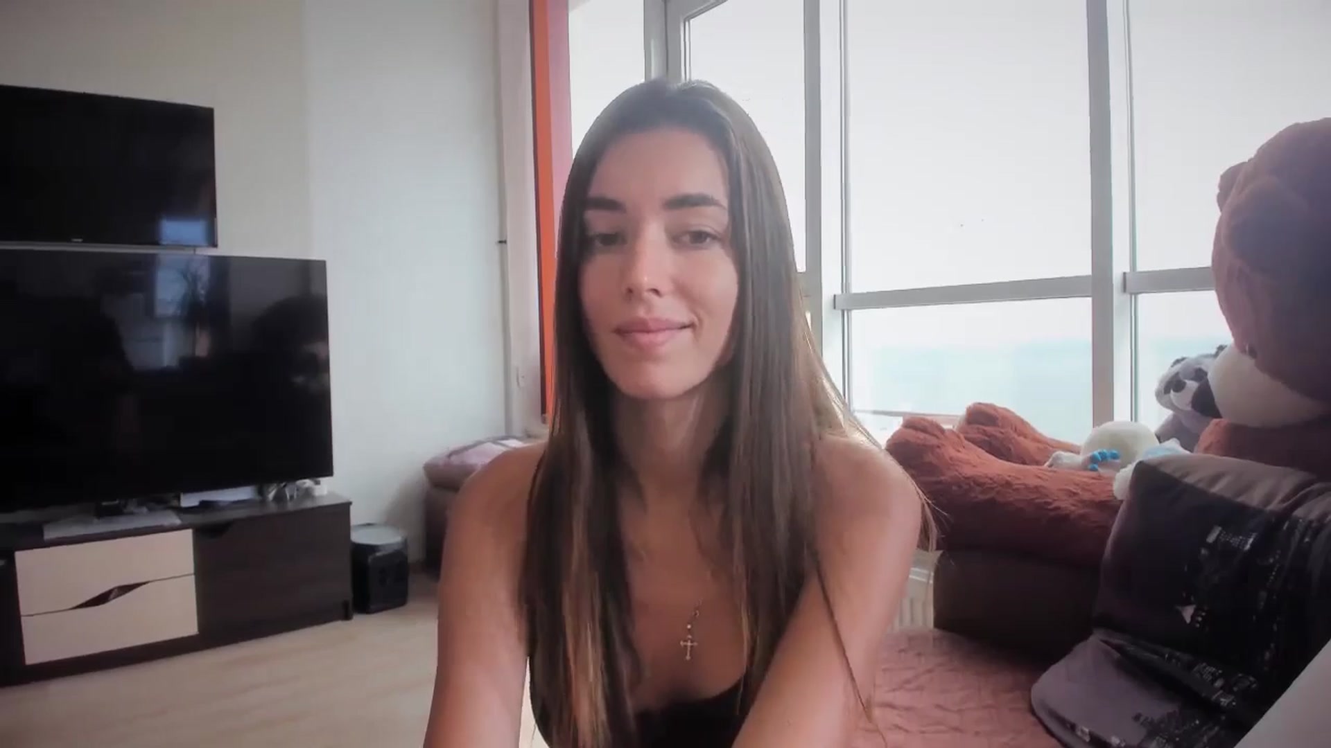 Gallery image thumbnail from laurensaenz's myfreecams stream on, 09/18/2024, 08:33 image 16 of 20