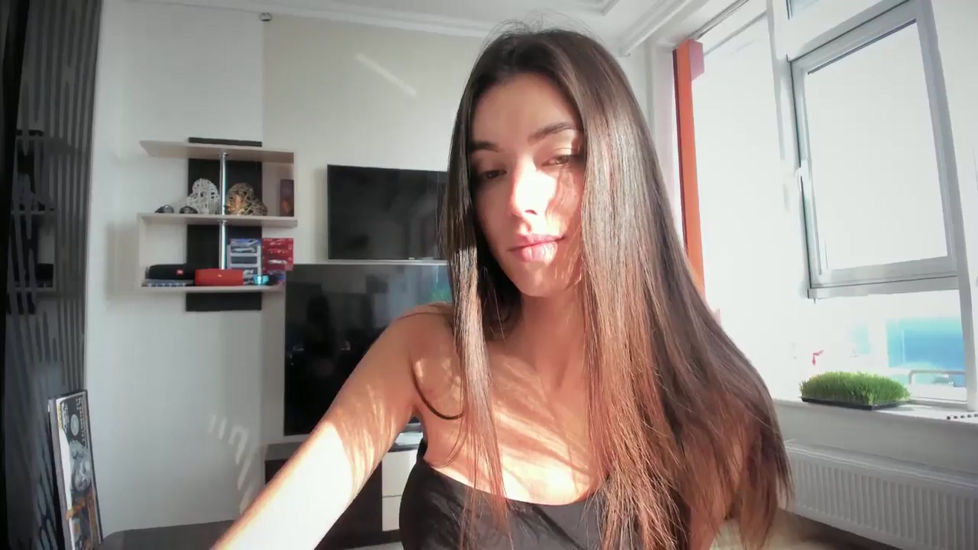 Gallery image thumbnail from laurensaenz's myfreecams stream on, 10/17/2024, 06:52 image 4 of 20