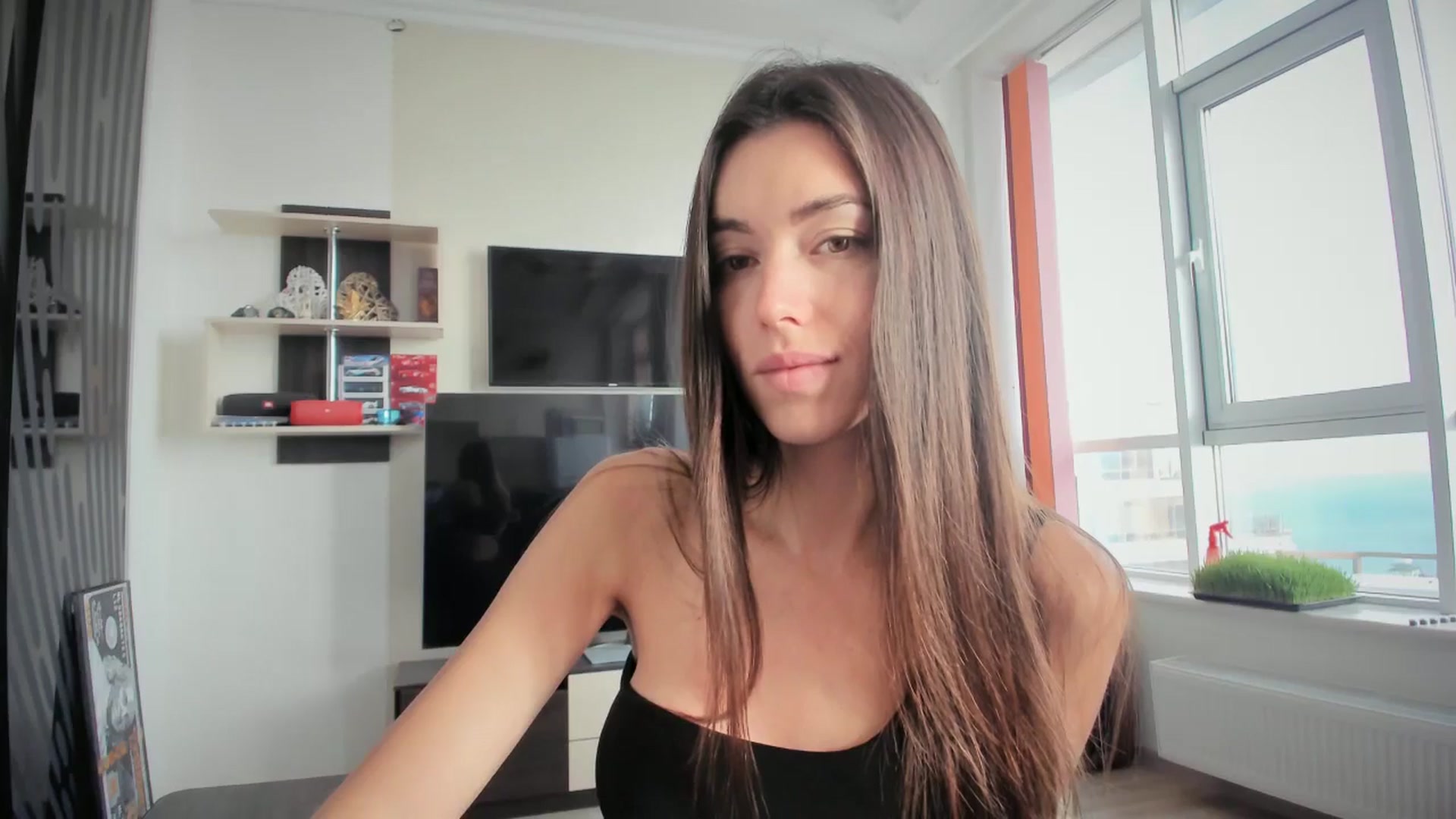 Gallery image thumbnail from laurensaenz's myfreecams stream on, 10/17/2024, 06:52 image 6 of 20