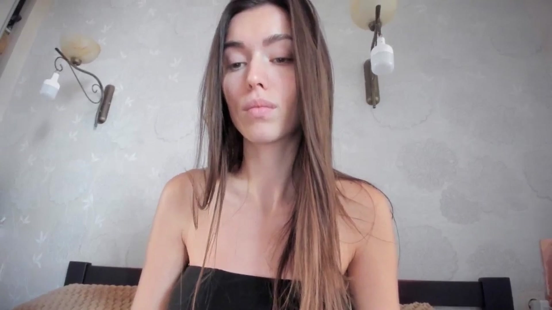 Gallery image thumbnail from laurensaenz's myfreecams stream on, 10/21/2024, 11:13 image 17 of 20